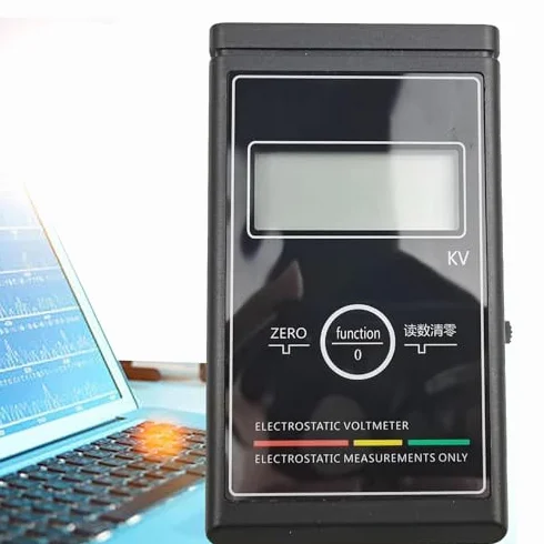 Przenośny, ręczny tester elektrostatyczny 0-50 kV, cyfrowy miernik pola LED ze wskaźnikiem niskiego poziomu naładowania baterii, do testowania tkanin, przędzy, papieru i gumy