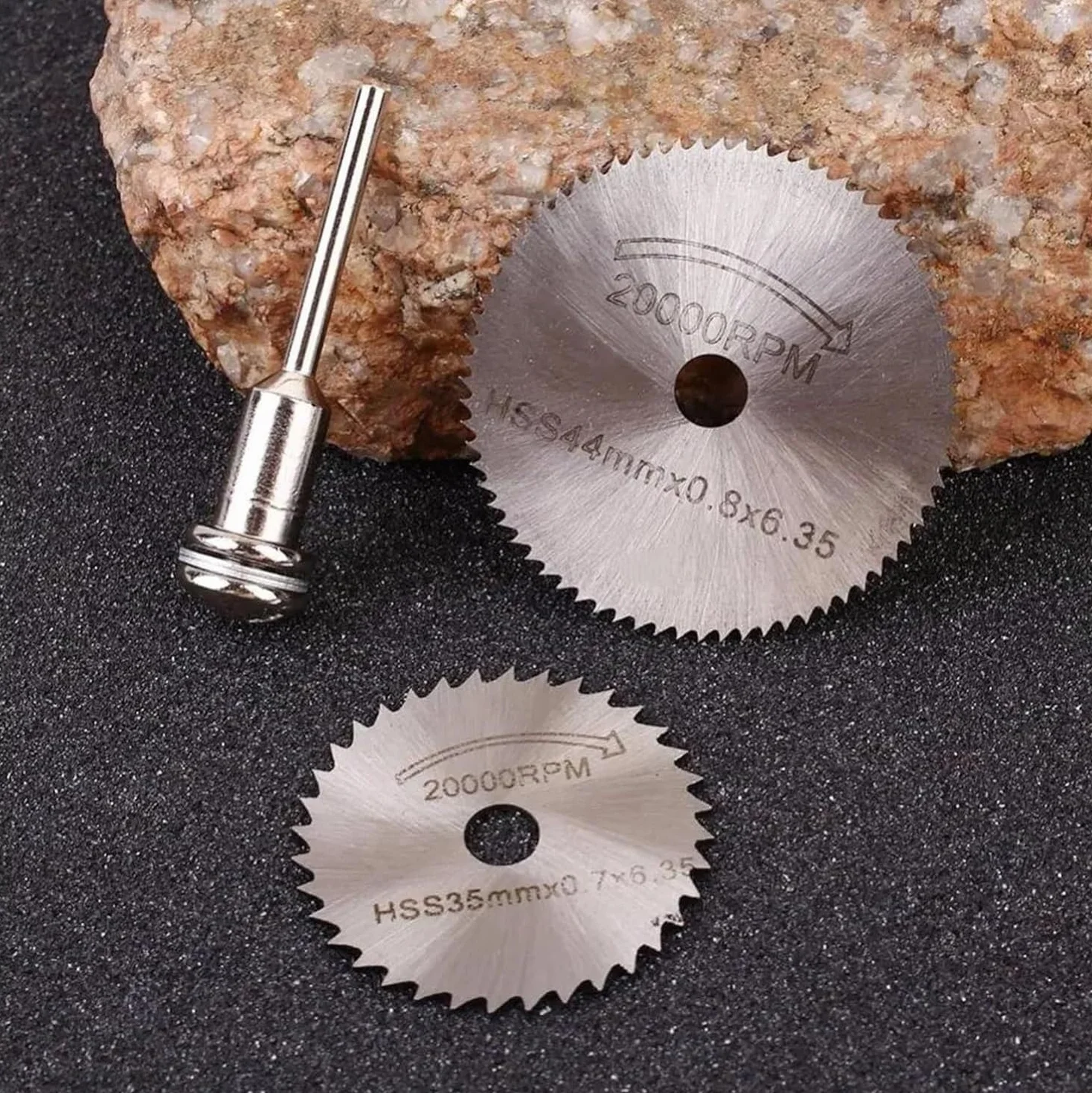 Tarcze tnące z 7 szt. stalowych, metalowych, miniaturowych brzeszczotów HSS z trzpieniami do wiertarki obrotowej do drewna