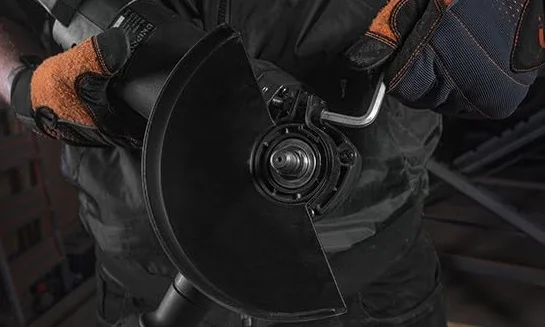 Szlifierka kątowa 1400 W, 180 mm, elektryczna szlifierka promieniowa z 6 prędkościami (2500–8,500 obr./min), miękki start, zabezpieczenie przed przeciążeniem, M14, do metalu, betonu i