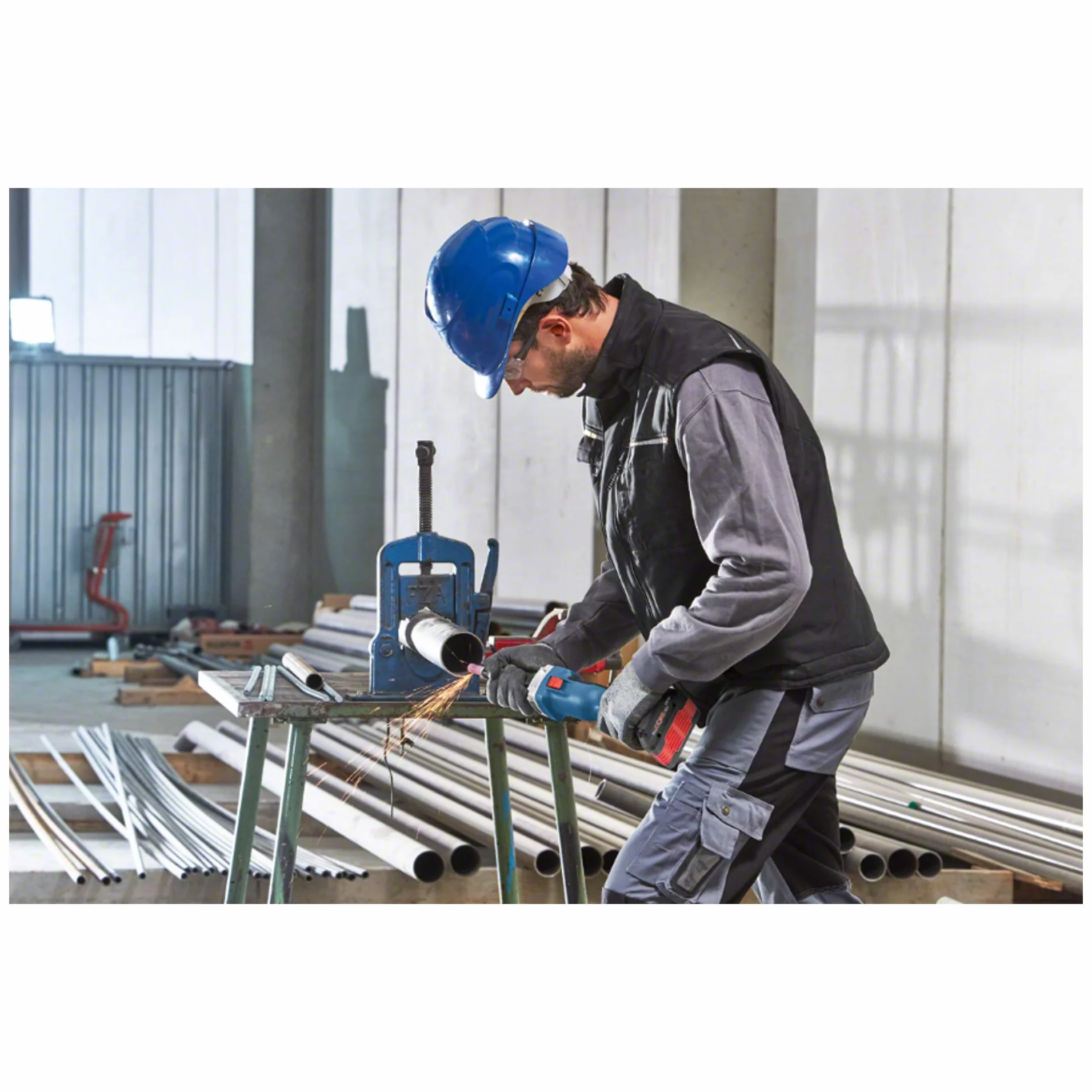 Bosch Professional GGS 18V-23 LC akumulatorowa szlifierka prosta 18V 23000 min⁻¹ L-BOXX