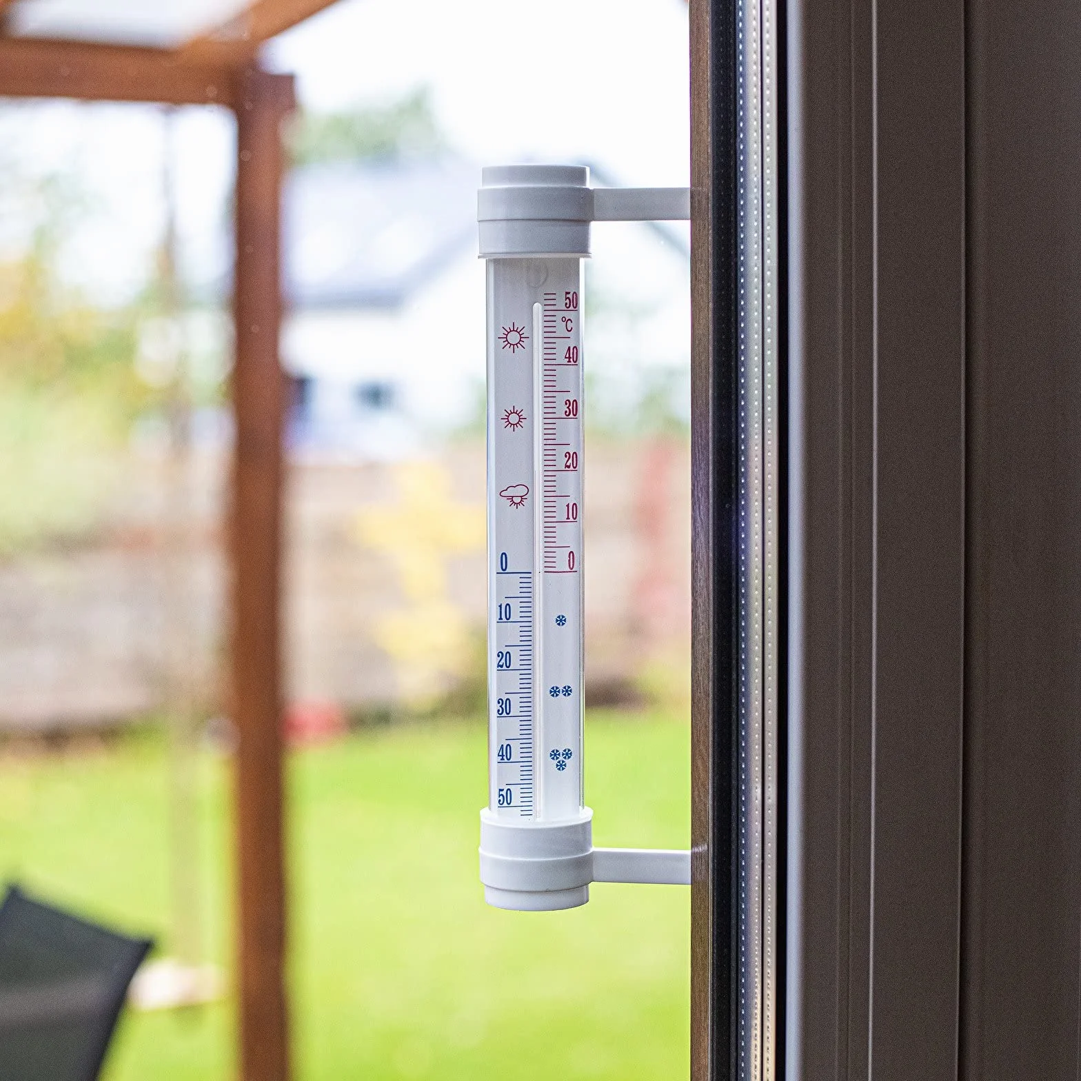 Browin 020800 Klasyczny termometr zaokienny 27 cm, termometr na zewnątrz, do ogrodu, zakres temperatur - 50 do + 50°C, biały