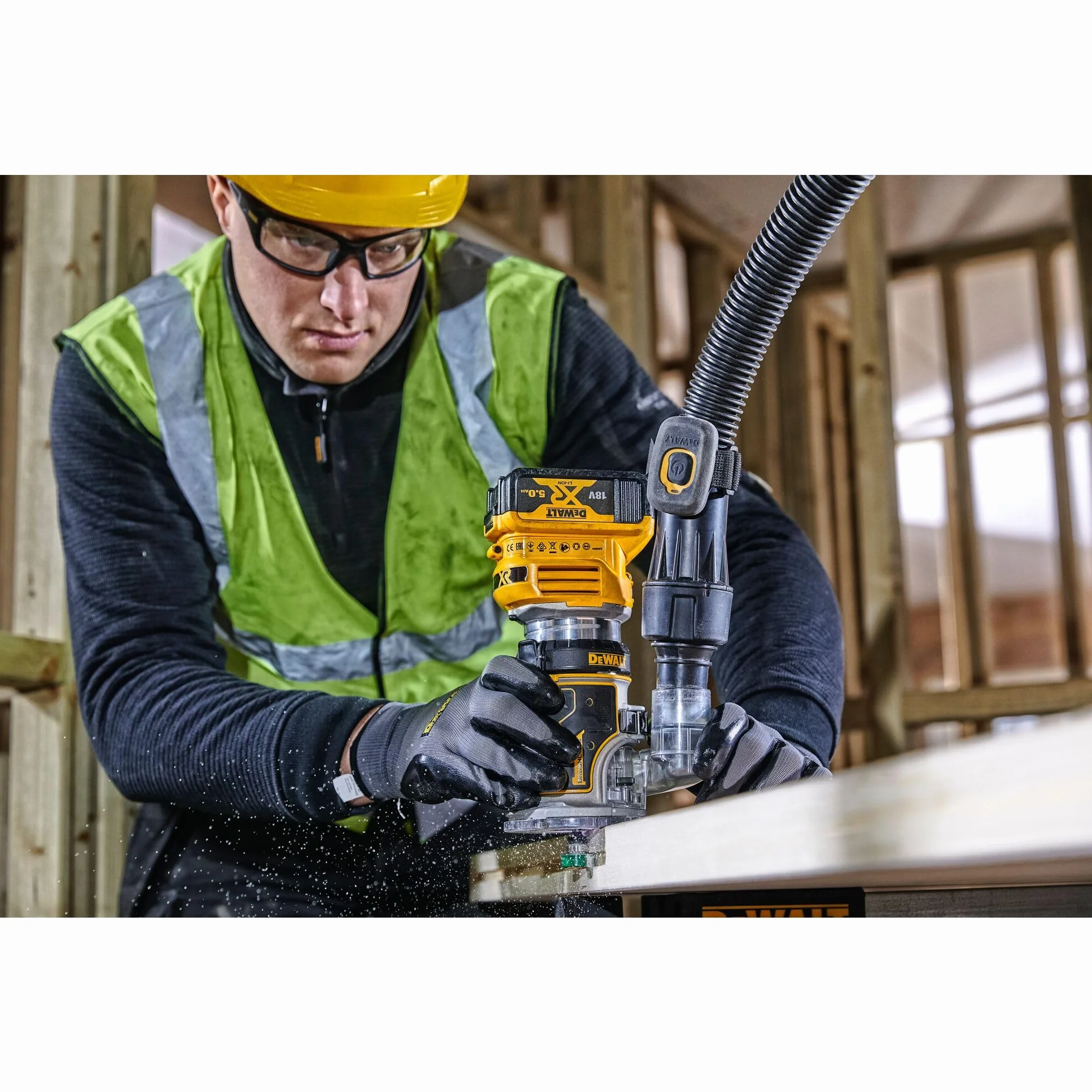 Dewalt Dcw604Nt-Xj Frezarka Górnowrzecionowa, Czarny/Żółty, 18 V