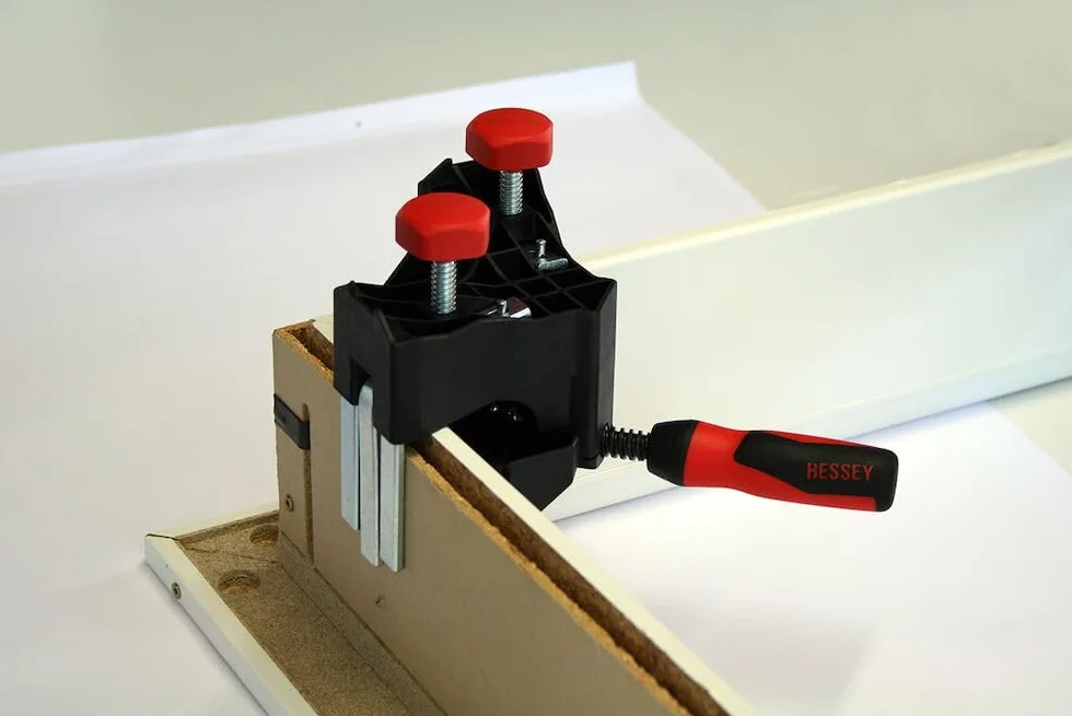 BESSEY Narzędzie Tornillo de apriete angular para ajustar marcos de puerta Bessey WTR - WTR