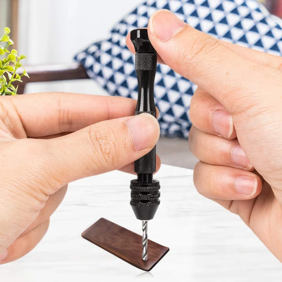 MAEXUS 26 sztuk wierteł ręcznych, mini wiertarka z 25 wiertłami spiralnymi (0,5 – 3,0 mm), zestaw wierteł ręcznych do wiercenia ręcznego, metalu, drewna, biżuterii, modelarstwa, DIY, wiercenia