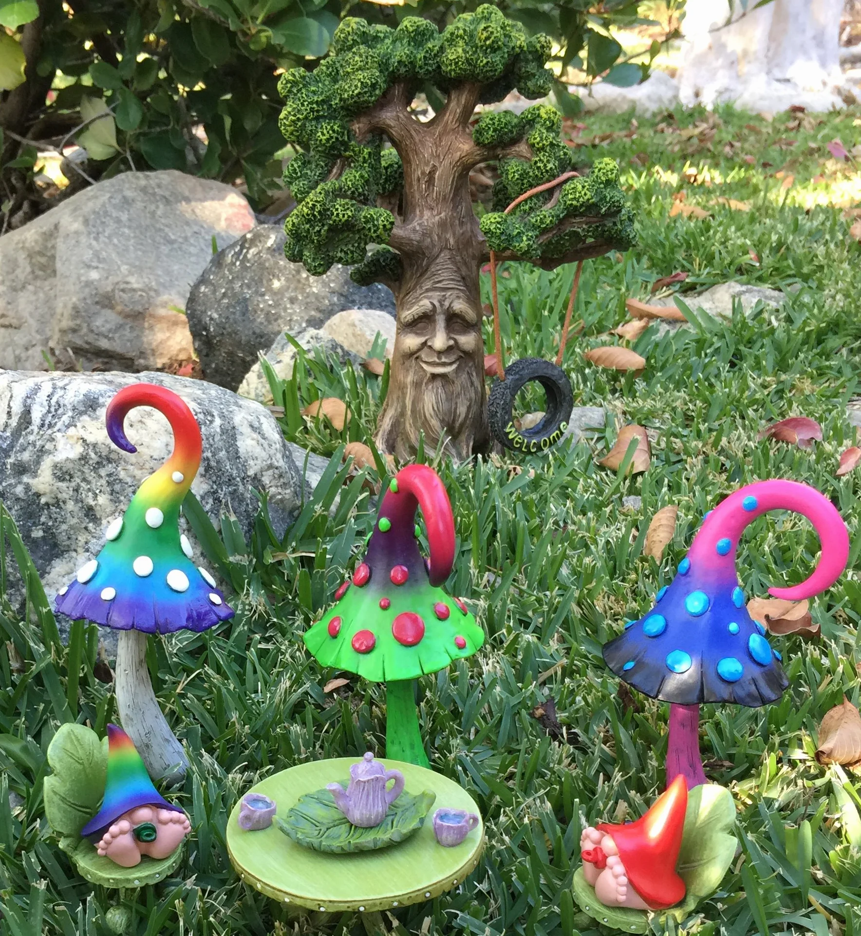 GlitZGlam Miniature Fairy Garden Zestaw Mebli Ogrodowych Bistro Liść Z Zestawem Do Herbaty