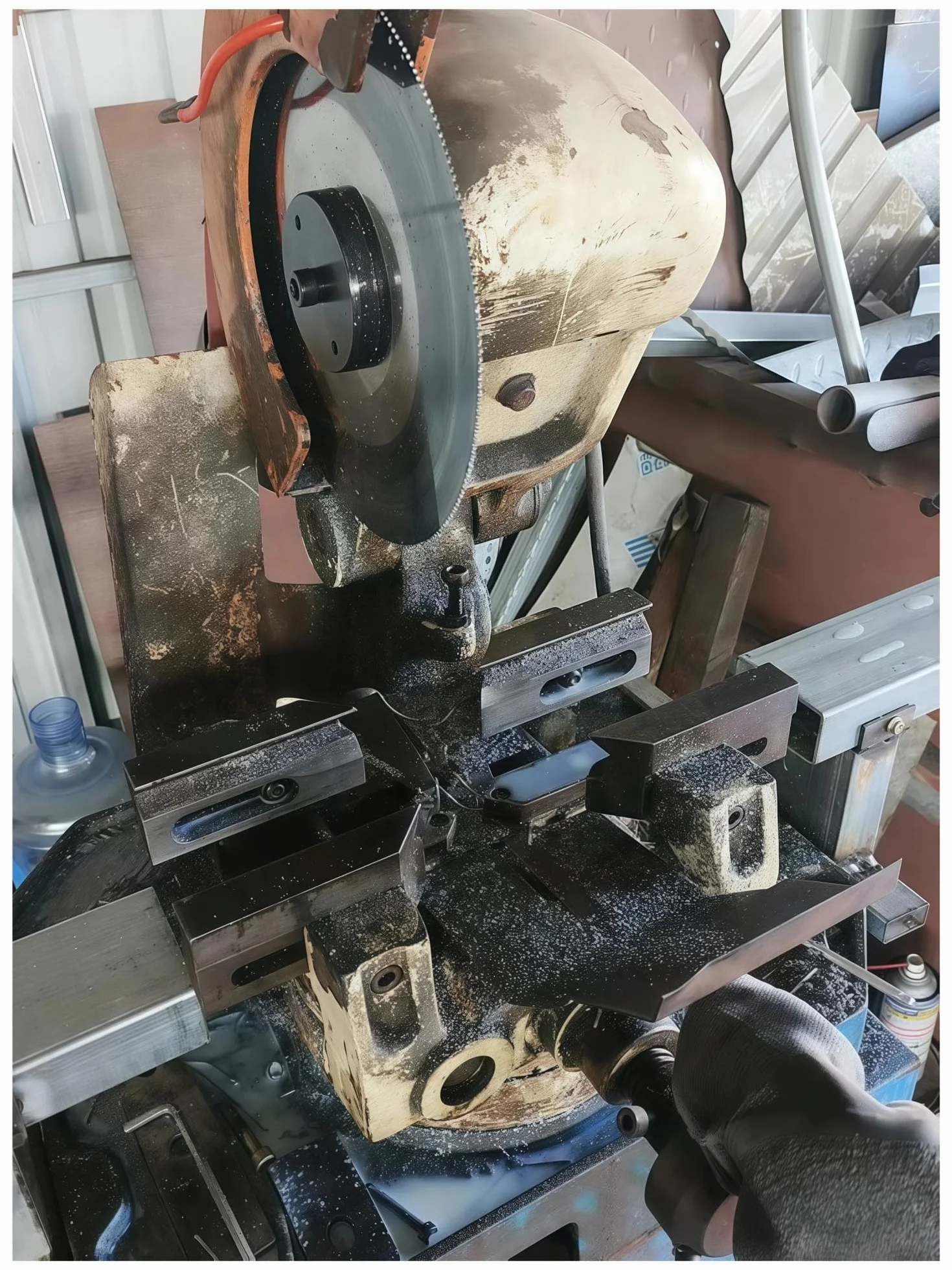 1 szt. Brzeszczoty do pił tarczowych HSS Brzeszczot Hss Dmo5 do cięcia rur ze stali nierdzewnej/żelaza/aluminium(275x2.0x32mm)