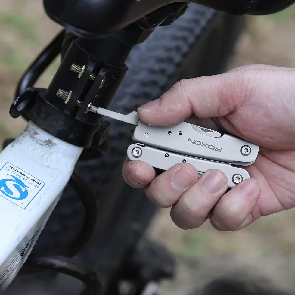 ROXON M2 Mini multitool 14 w 1 Mały lekki ze składanymi nożyczkami Mini Storm