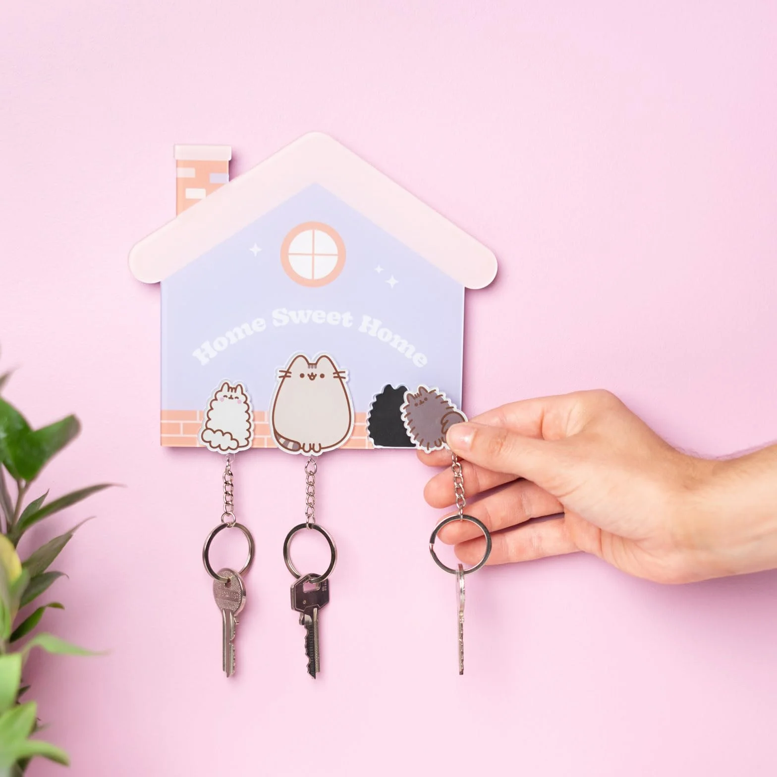 Grupo Erik Magnetic Key Holder For Wall With Keychains - Pusheen Gifts For Cat Lovers | Key Organiser With Magnetic Keyring, Home Decor, Hallway Decor | Pusheen Merchandise, New Home Gifts For Friends