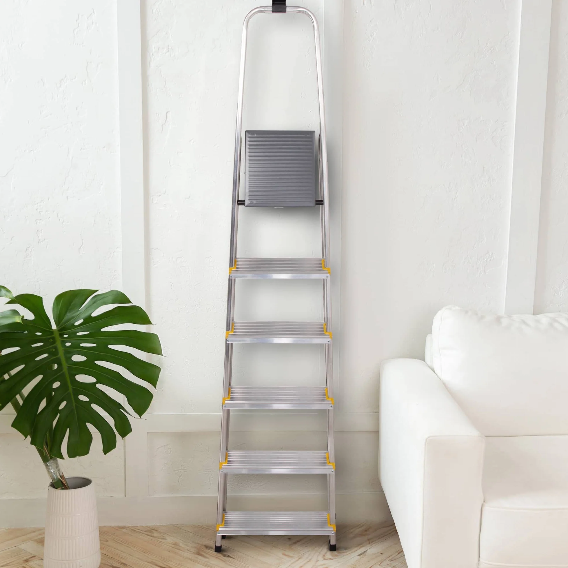 6-stopniowa drabina DURA składana, lekki aluminiowy podnóżek, wysokość platformy 119 cm, antypoślizgowe nóżki, obciążenie 150 kg, 5 lat Hoström