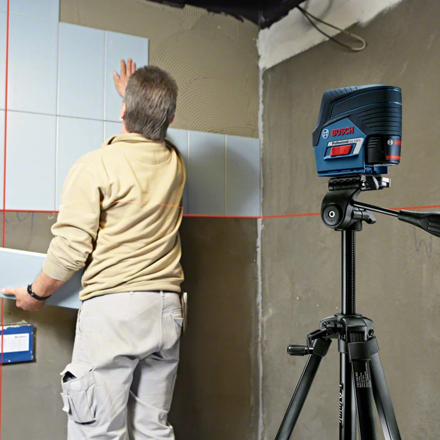 Bosch Professional system 12V: laser wielofunkcyjny GCL 2-50 C (czerwona wiązka, do pracy w pomieszczeniach, funkcja aplikacji, uchwyt, widzialny zasięg: do 20 m, L-BOXX)