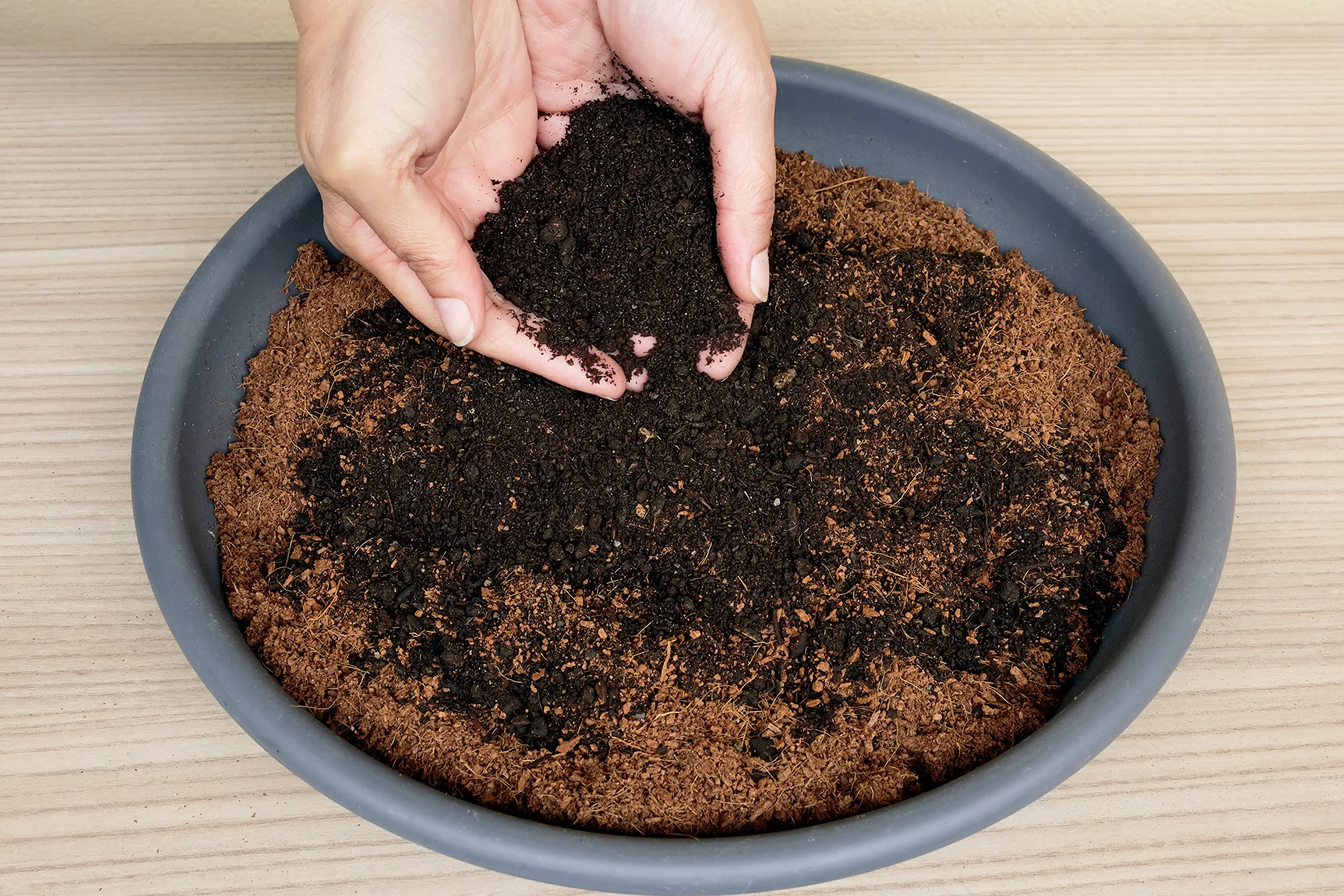Organiczny włoski humus dla dżdżownic neutralne pH 2L