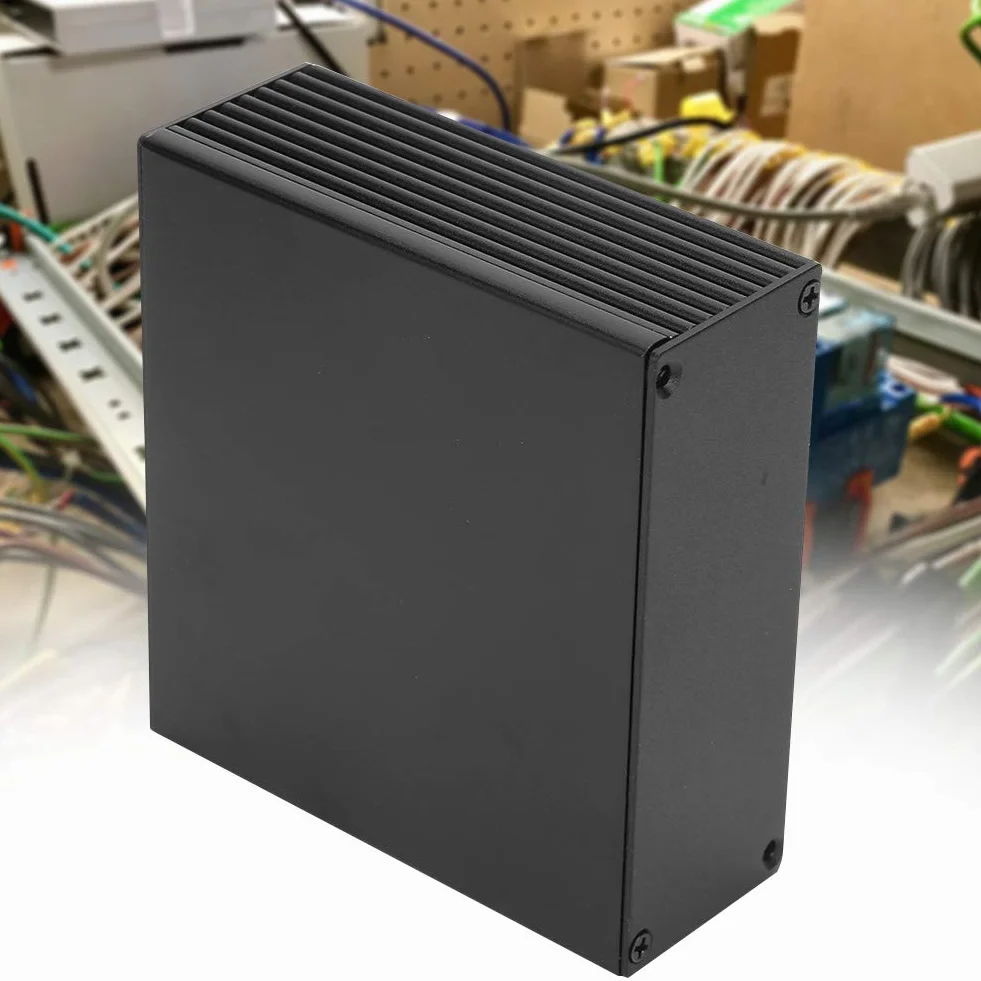 Aluminiowa puszka projektowa, DIY skrzynka przyłączeniowa, skrzynka elektryczna, skrzynka elektroniczna, skrzynka chłodząca obudowa karty obwodowej 40 x 100 x 110 mm czarna