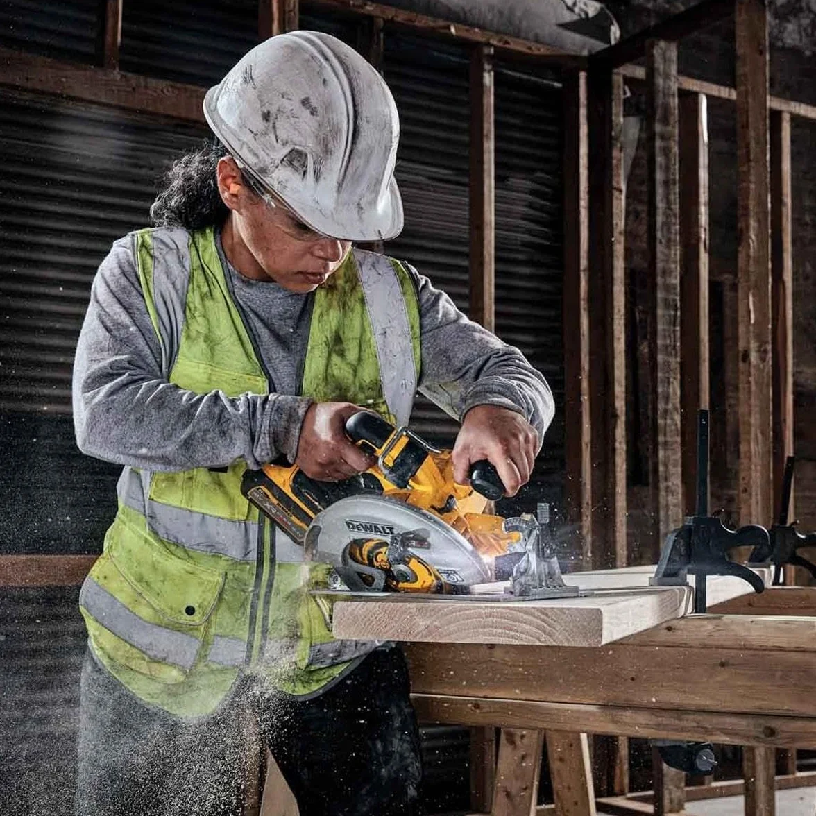 DEWALT DCS573NT-XJ Piła Akumulatorowa Bezszczotkowa XR 18V