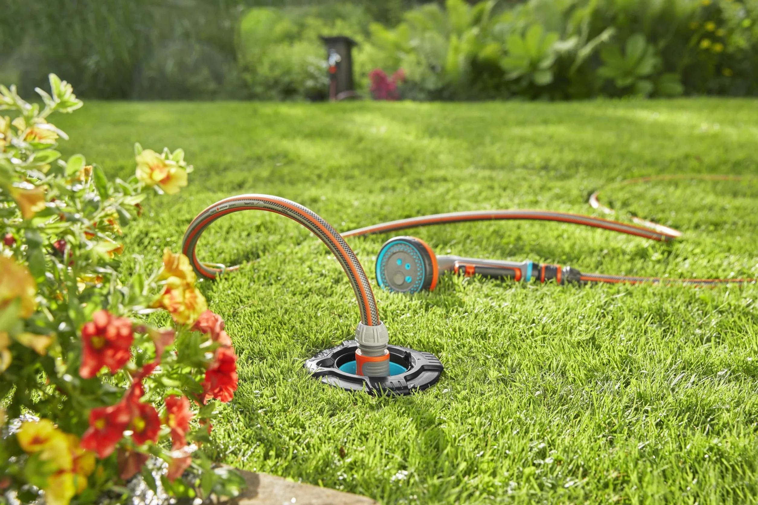 Gardena Sprinklersystem zestaw startowy Pipeline: Kompletny zestaw do wprowadzania do systemu rur, poboru wody wokół domu i w ogrodzie, montaż pod ziemią (08270-20)