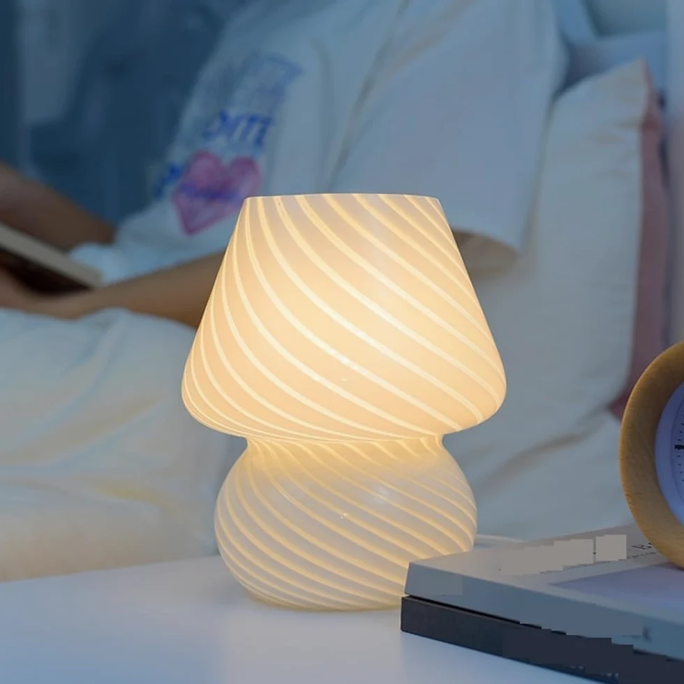 Lampka biurkowa Szklana lampa stołowa, prosta sypialnia, stolik nocny, dekoracja gabinetu, lampka nocna Lampka nocna