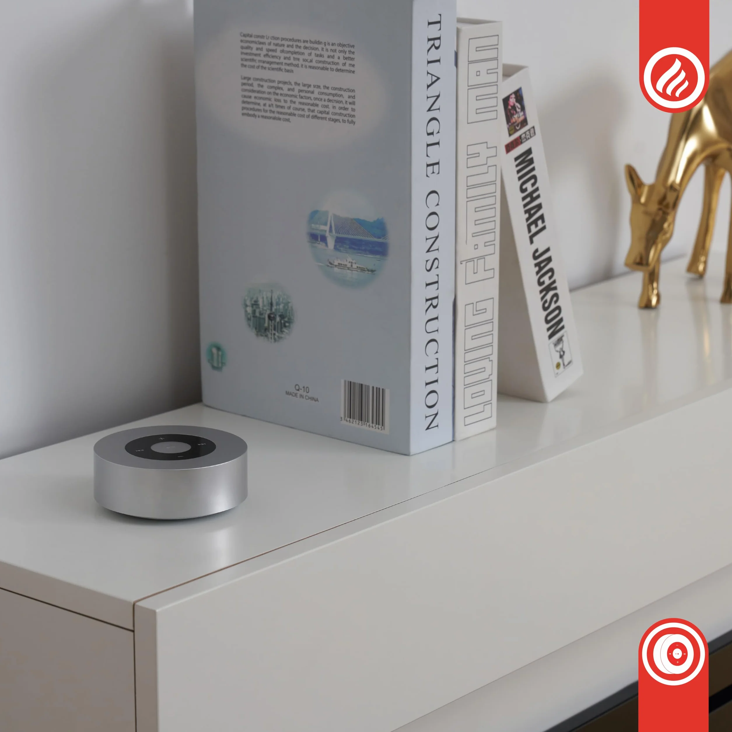 KAMINIO Głośnik z efektem trzaskania MORITZ - Mocny głośnik z dźwiękami ognia kominkowego, Bluetooth, AUX, mikrofonem, akumulatorem - Srebrny