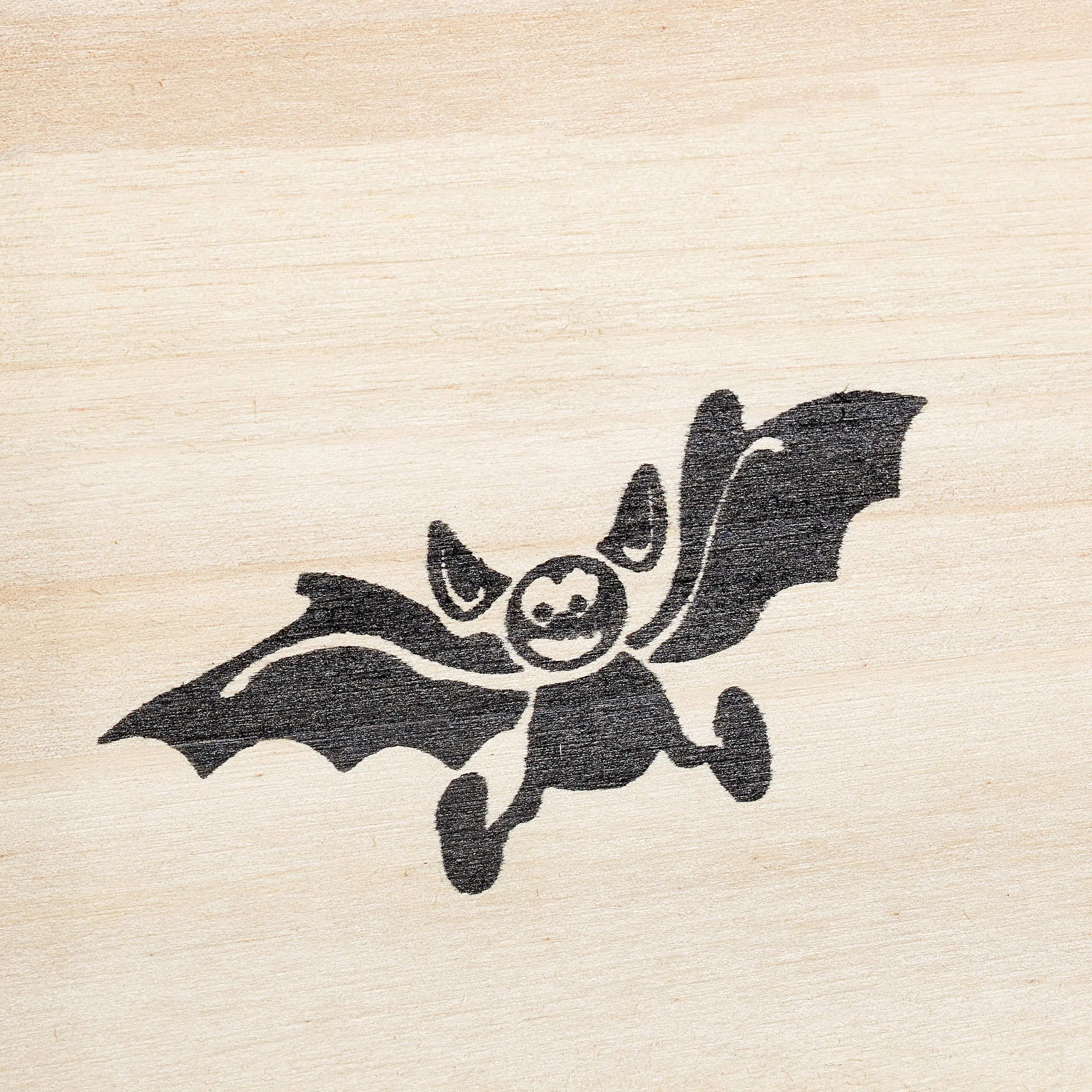 Relaxdays Bat Box, schronienie dla nietoperzy, wykonane z surowego drewna, wys. x szer. x gł.: 25,5 x 18 x 6 cm, naturalny/zielony