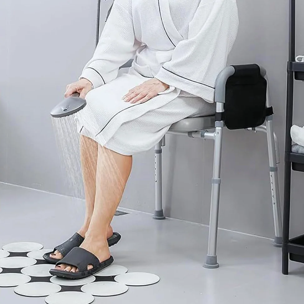 Commode Krzesło nocne dla seniorów z wyściełanym siedziskiem i podłokietnikami, 5-stopniowa regulacja wysokości, podwyższenie deski sedesowej do przenoszenia 136 kg