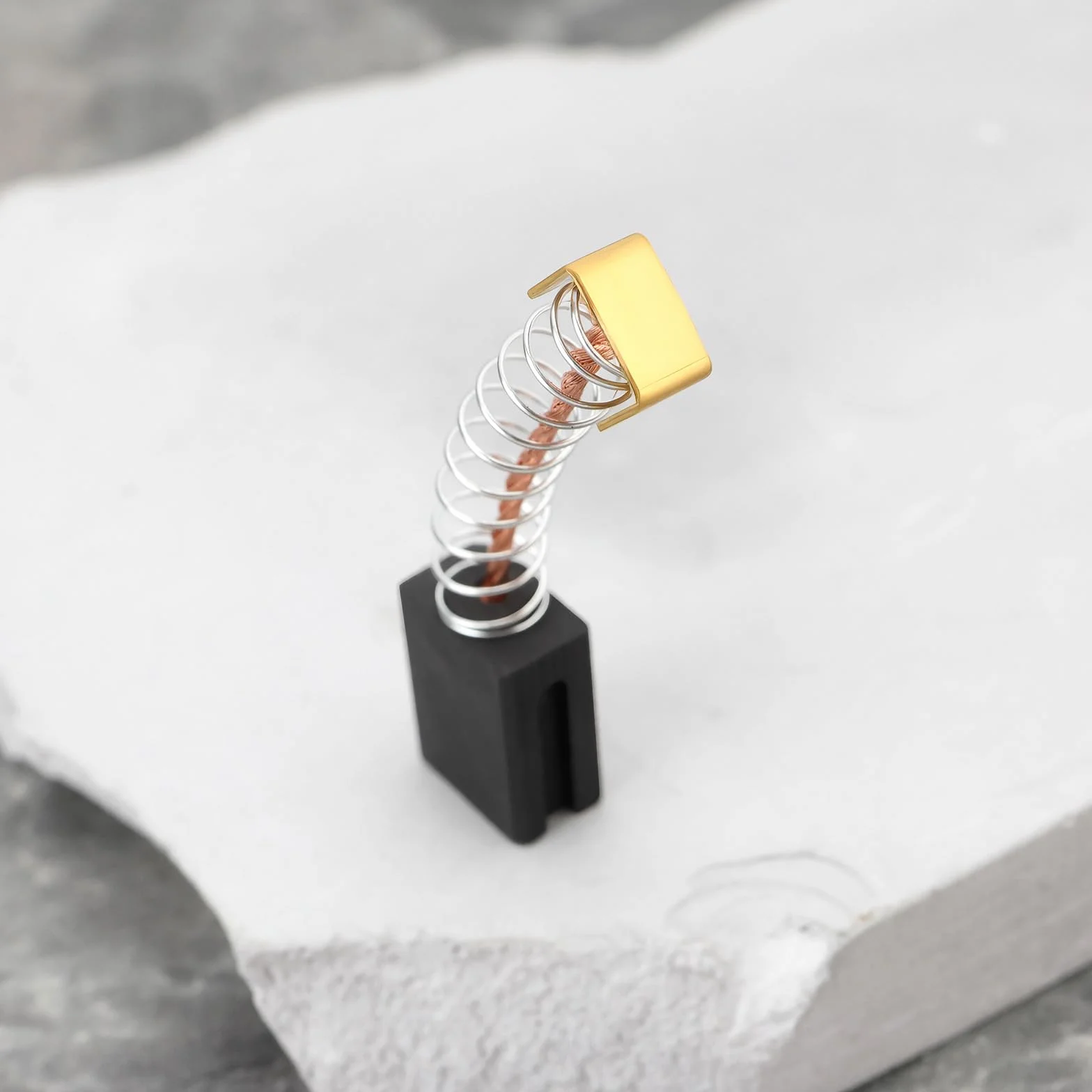 2 pary wymiennych szczotek węglowych do silnika, 6 x 10 x 14 mm, sprężynowe szczotki węglowe, kompatybilne z EINHELL