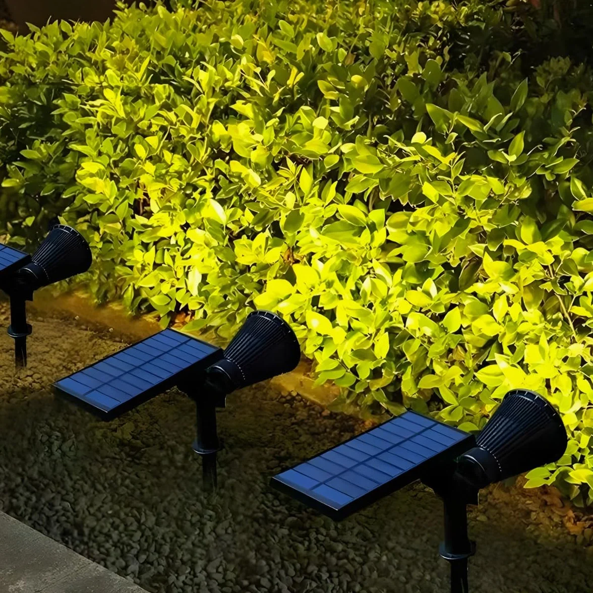 Retoo Lampa Solarna z Czujnikiem Zmierzu, 4x LED z 3 trybami jasności, Zimna Barwa Swiatła 6500K, Super Jasna, Wodoszczelna, Zewnętrzna lampa ogrodowa