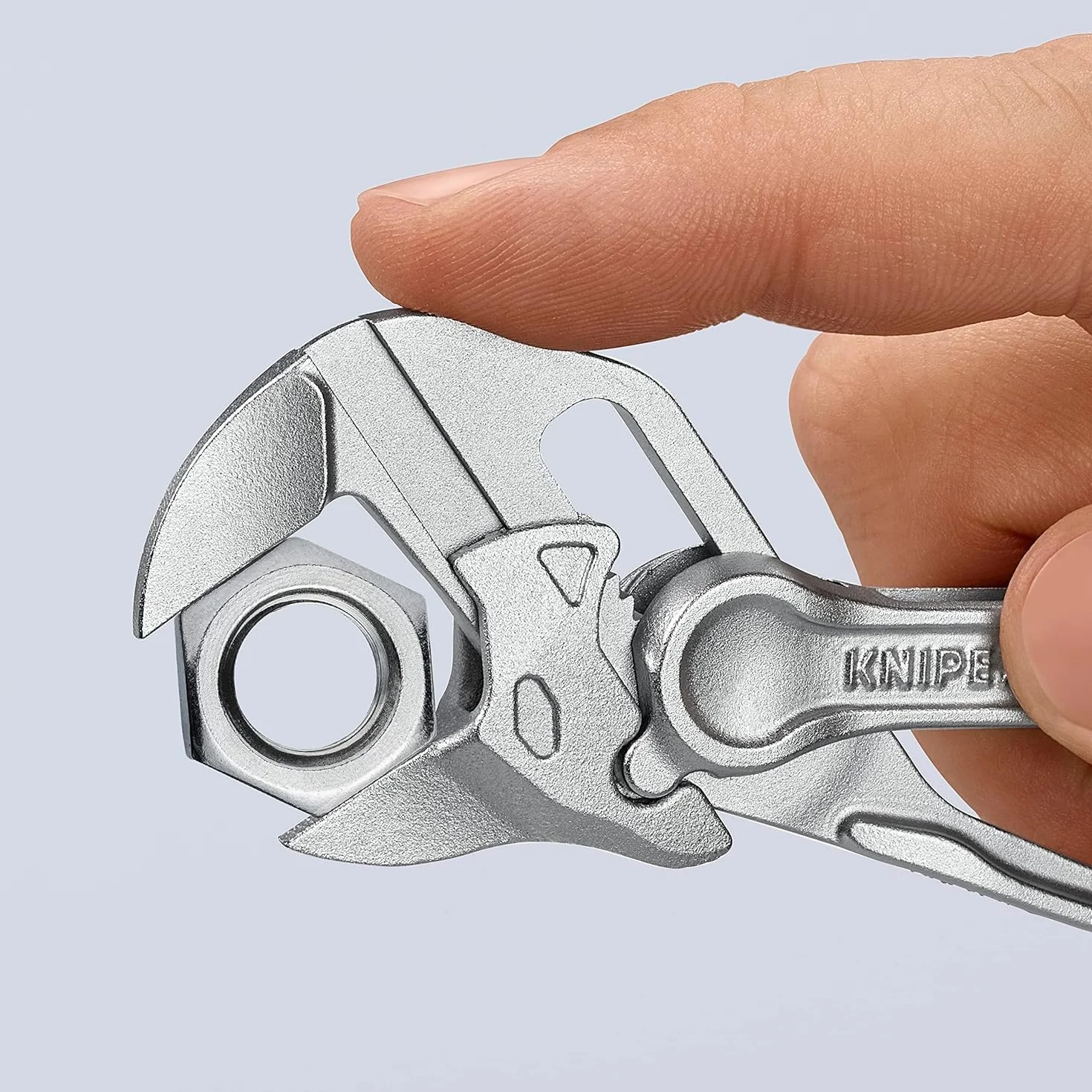 KNIPEX Szczypce-klucz XS szczypce i klucz w jednym narzędziu w blister chromowany wytłaczana, chropowata powierzchnia 100 mm, 86 04 100 BK
