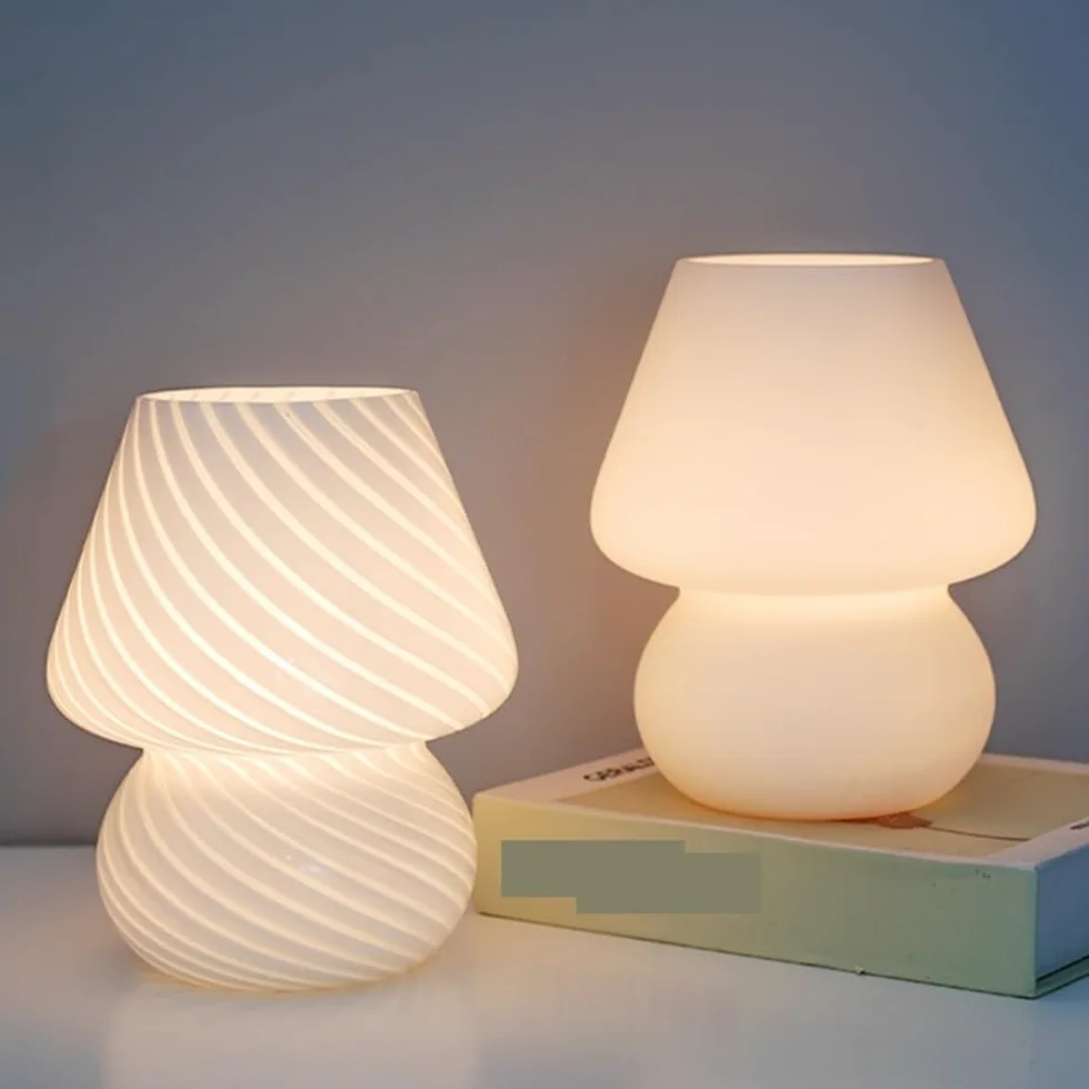 Lampka biurkowa Szklana lampa stołowa, prosta sypialnia, stolik nocny, dekoracja gabinetu, lampka nocna Lampka nocna