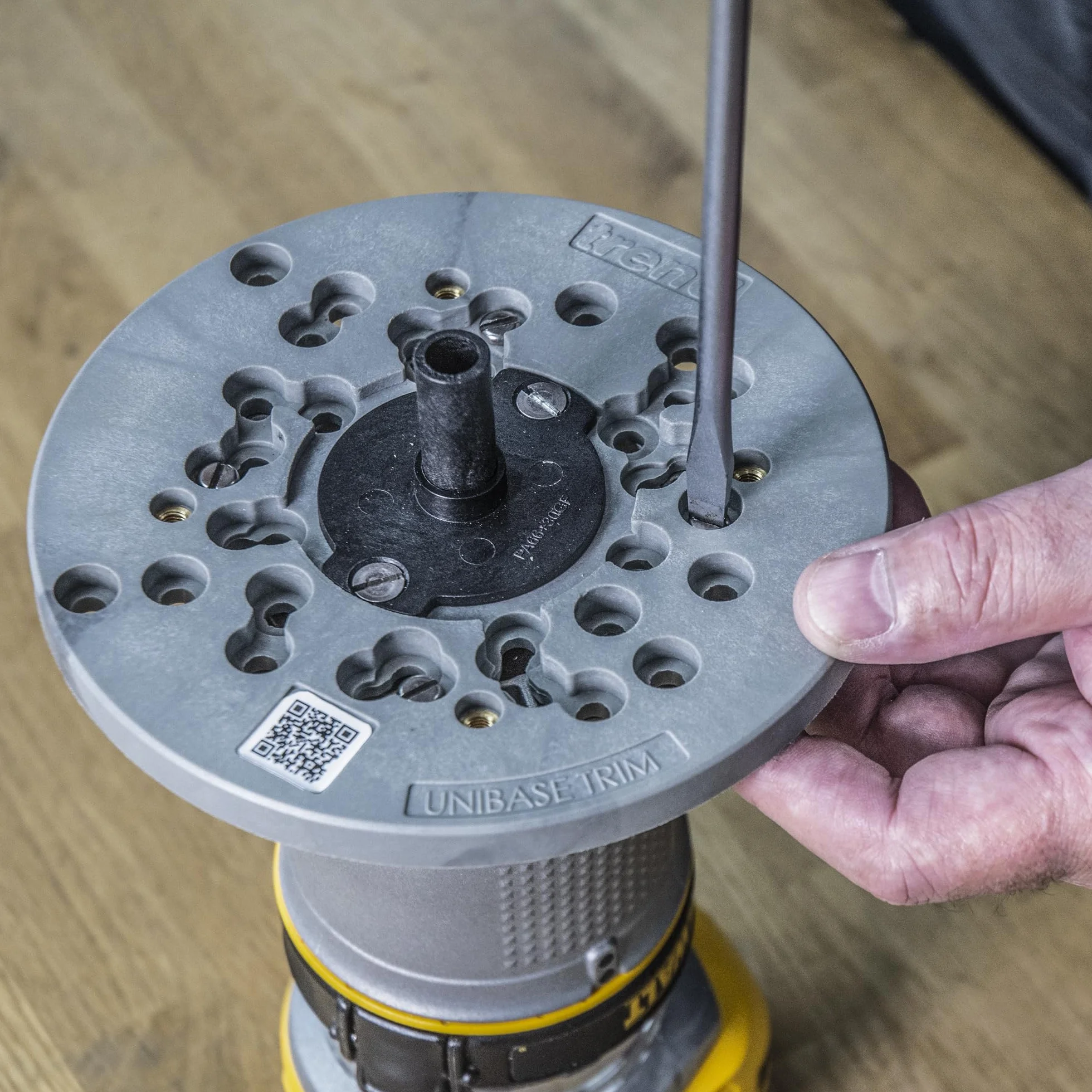 Trend Uniwersalna Płyta Podstawowa do Frezarki, 150mm, Zwiększona Kompatybilność dla Frezarek 8mm, UNIBASE/TRIM