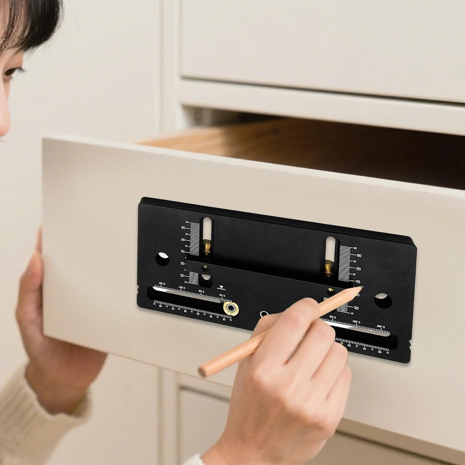 Przyrząd Do Montażu Okuć Meblowych Regulowany Przewodnik Ze Stopu Aluminium | Lokalizator Do Wiercenia Z Zachowaniem Odstępów Do Kuchni Warsztatu Domu Dla Hobbystów I Fachowców