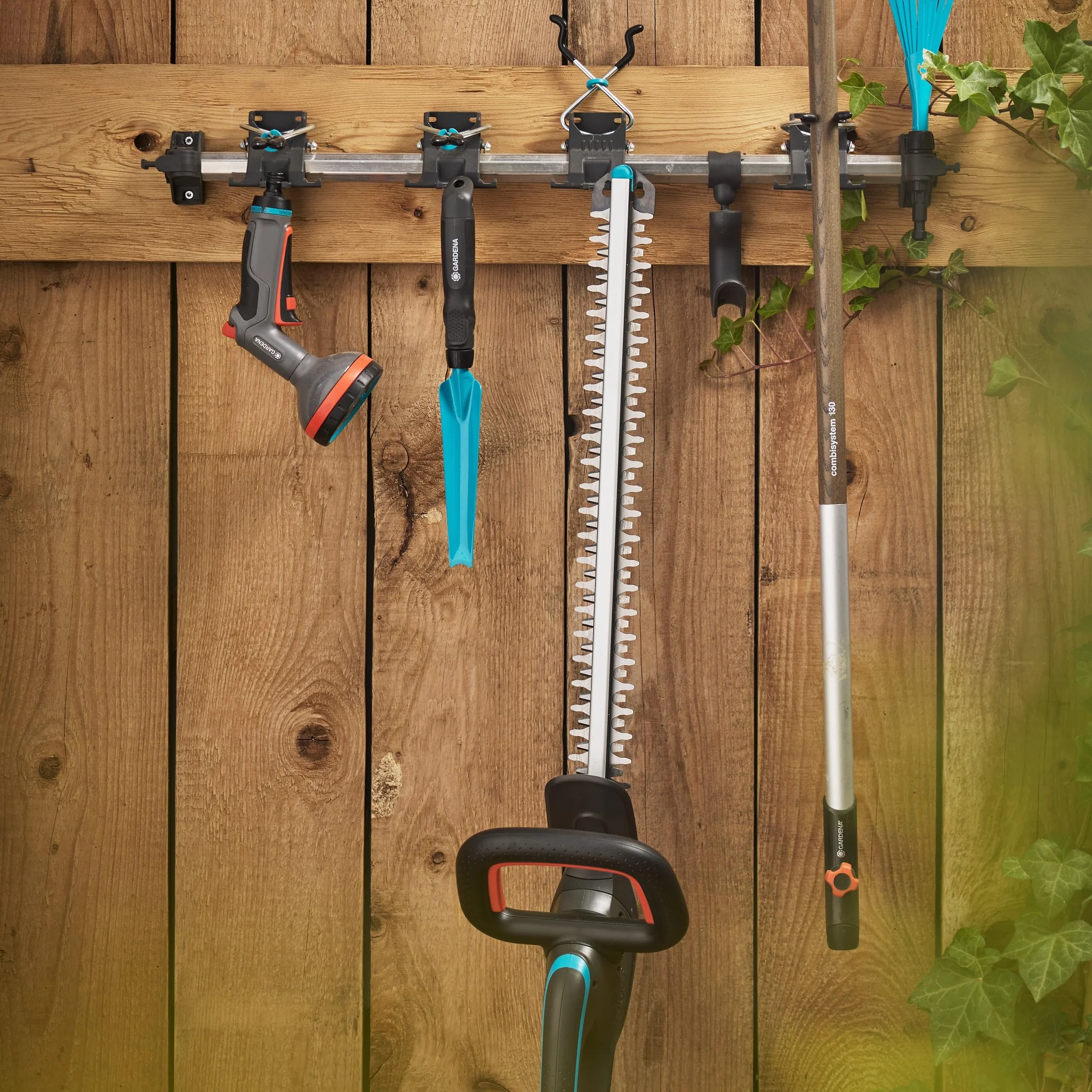 Gardena EasyCut 45/18V Akumulatorowe nożyce do żywopłotu bez akumulatora
