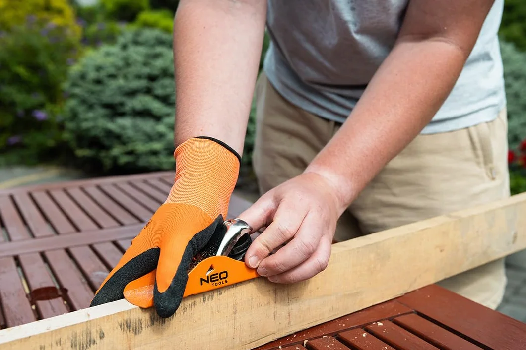 NEO TOOLS Ręczny Hobel 163x45mm – Precyzyjny Hobel do Drewna z Żeliwnego Korpusu z 42mm Ostrzem z 65MN Stali, Regulowany, Idealny do Modelarstwa, Robótek Drewnianych i Precyzyjnych Prac Drobnych