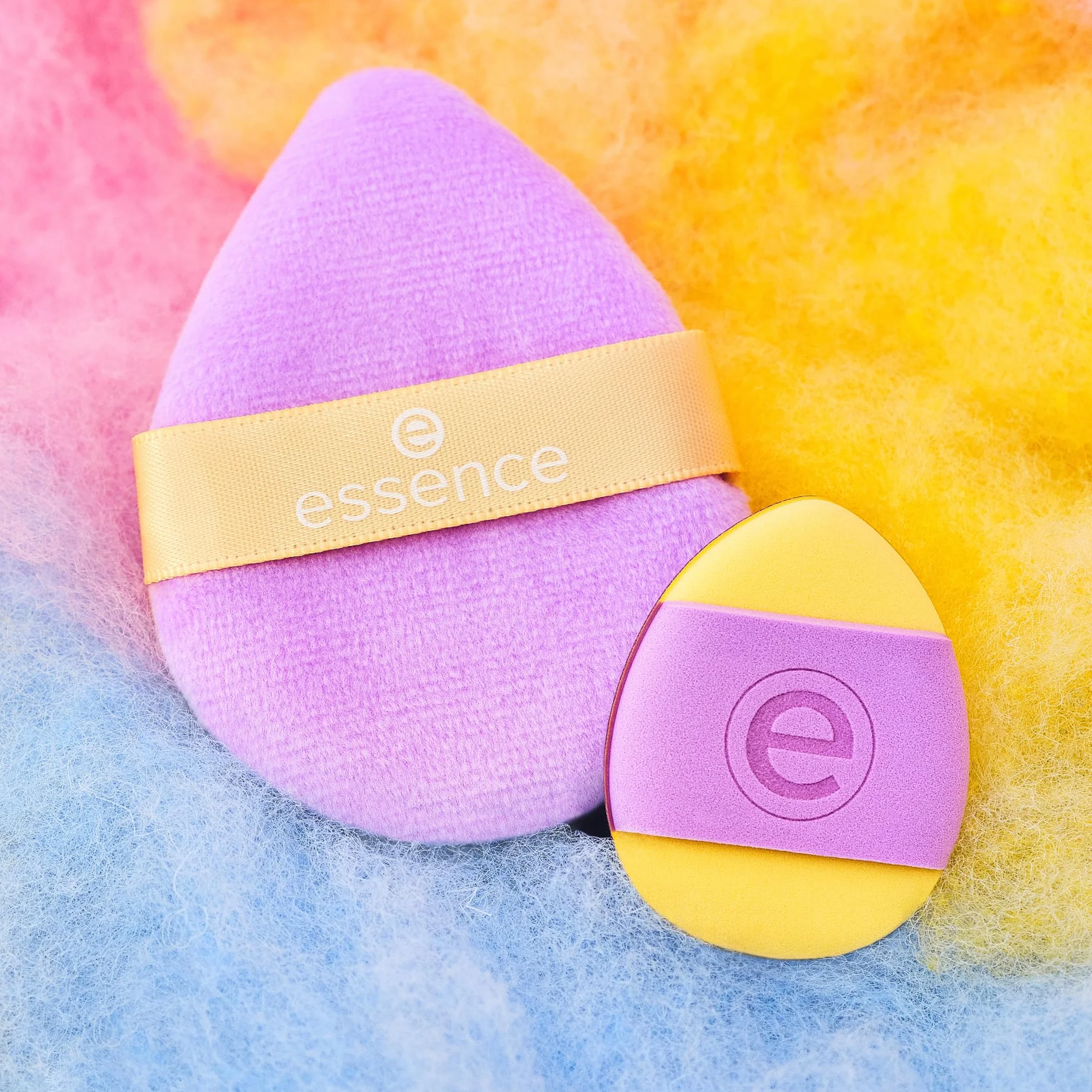essence Puszek do pudru WHAT THE FLUFF?! (2pcs)