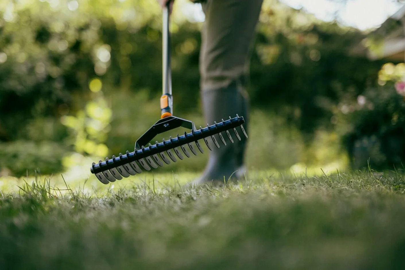 Fiskars OneClick Aerator Rake