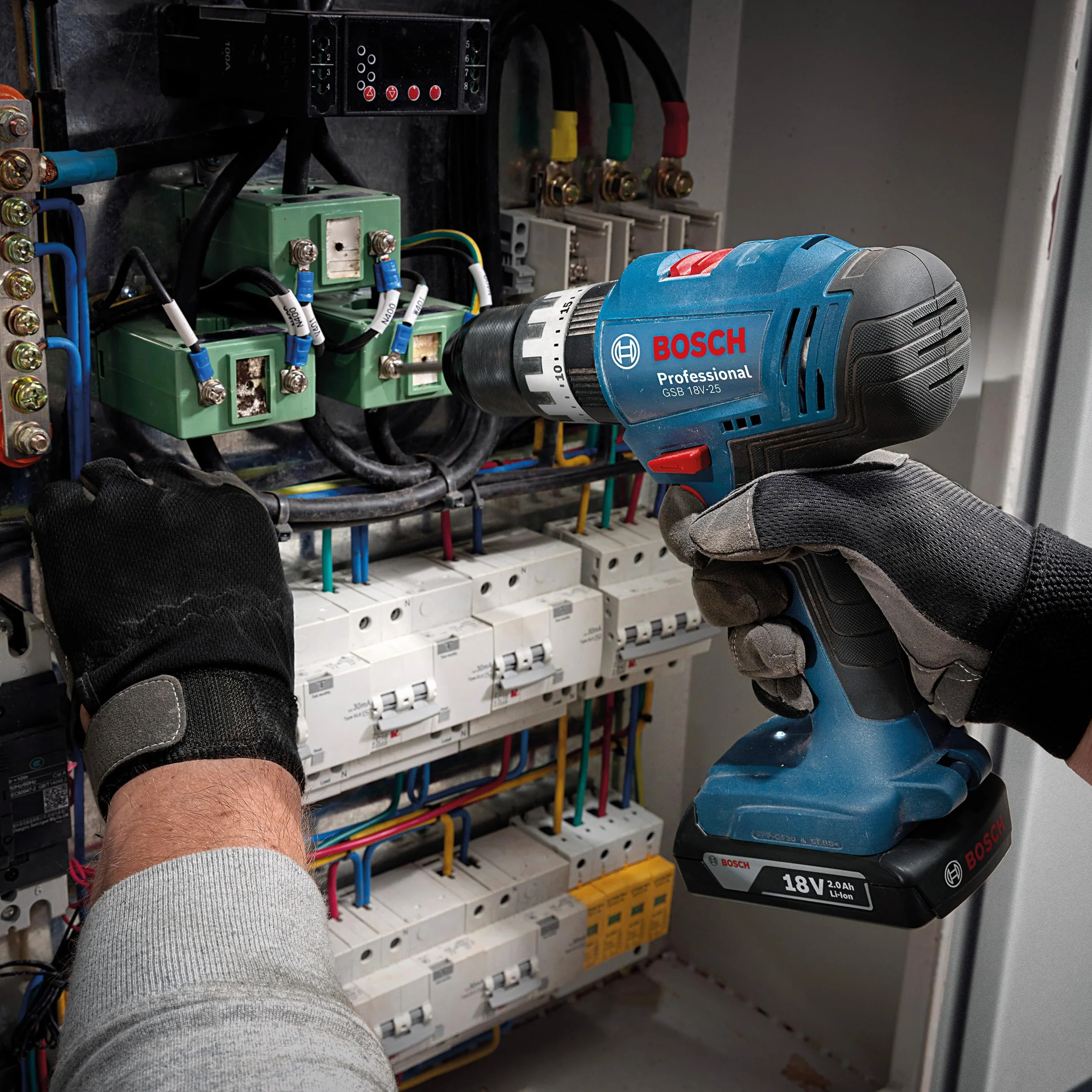 Bosch Professional 18V System Akumulatorowa wiertarko-wkrętarka udarowa GSB 18V-25 (maks. Ø wkrętów 10 mm)