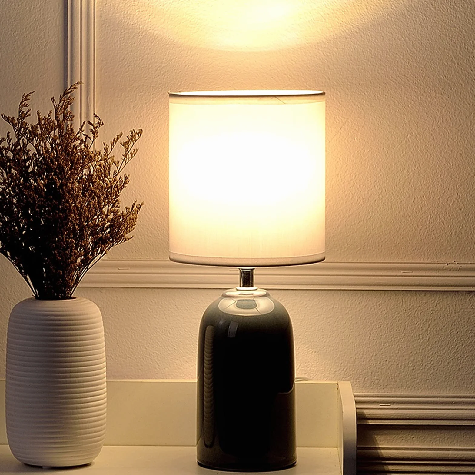 CCXXYGWJ na biurko Retro Niebieskie lampy stołowe Lampki nocne z abażurem z tkaniny Zwięzłe lampy nocne do domowego biura Cafe Lampka do nauki, 13,4" H Lampka na biurko na biurko Led