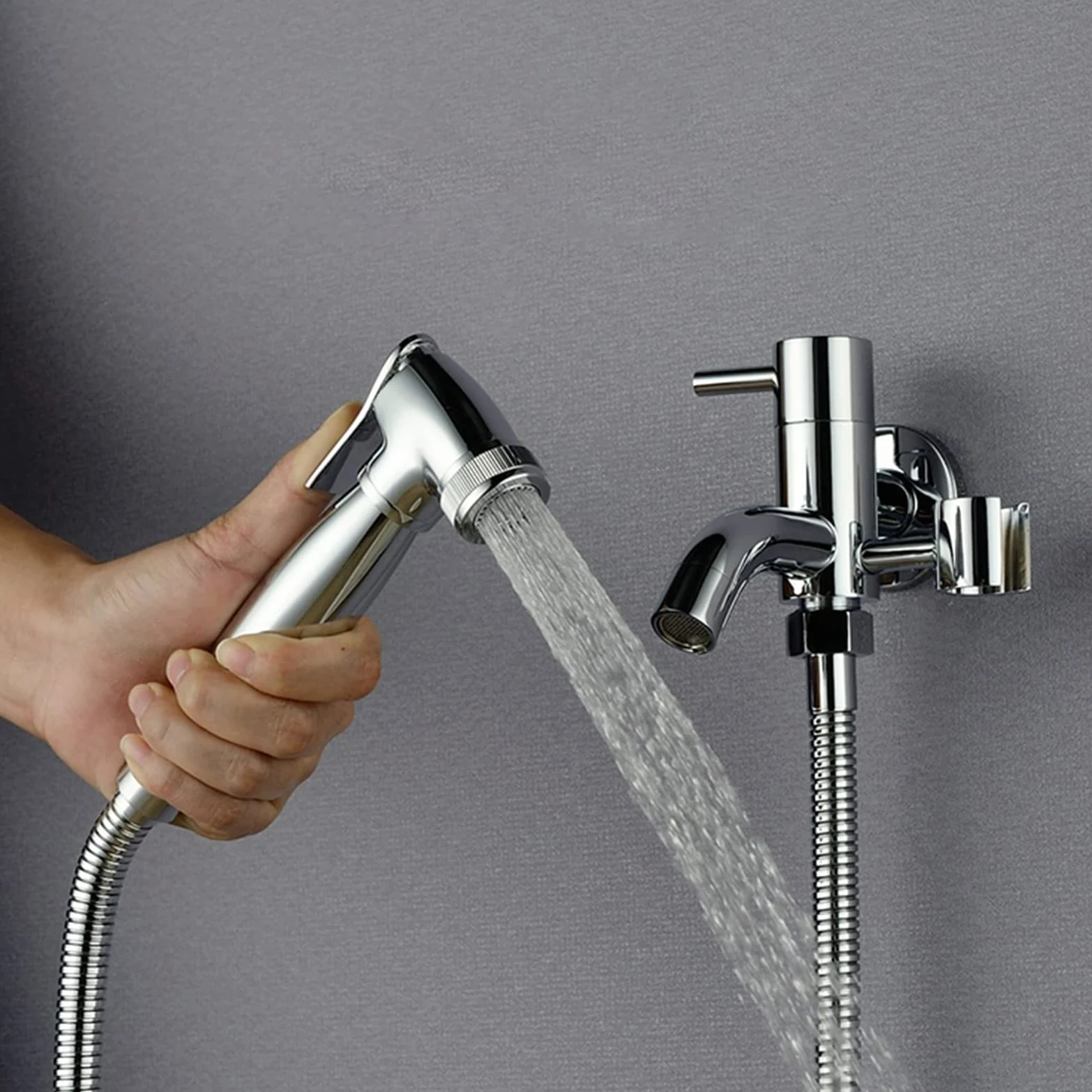 Ręczny bidet z natryskiem do toalety, mosiężny bidet z zimną i ciepłą wodą do higieny osobistej, zestaw bidetowy do kąpieli zwierząt domowych, montaż na ścianie
