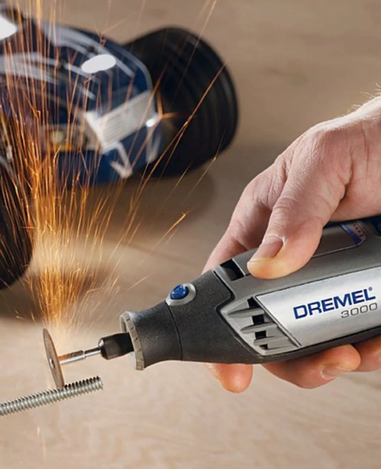 Dremel 3000 narzędzie obrotowe 130 W, zestaw narzędzi wielofunkcyjnych Amazon Exclusive z 5 akcesoriami, zmienna prędkość obrotowa 10.000-33.000 obr.