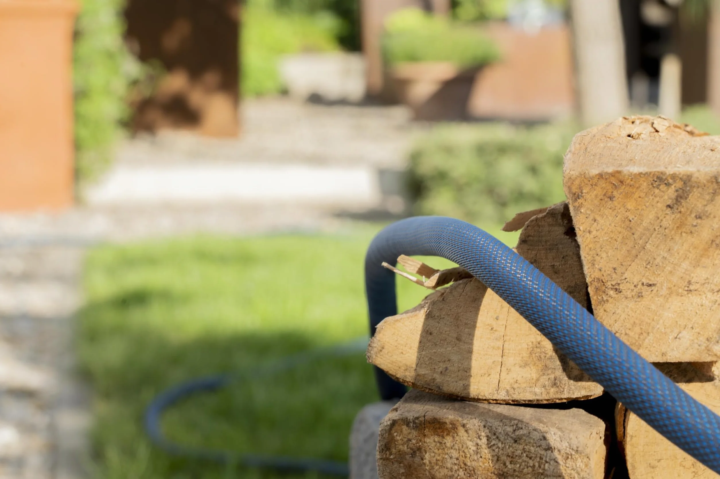 Gardena Liano Xtreme, 1/2 cala, zestaw 30 m: Wytrzymały wąż ogrodowy z materiału, do wew. kurków do wody, z wężem wewnętrznym PVC, niewielki ciężar, odporność na czynniki atmosferyczne (18477-20)