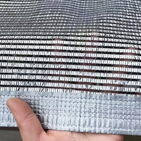 Aluminiowa siatka zacieniająca 55% UV 4x5m z przelotkami do szklarni i patio