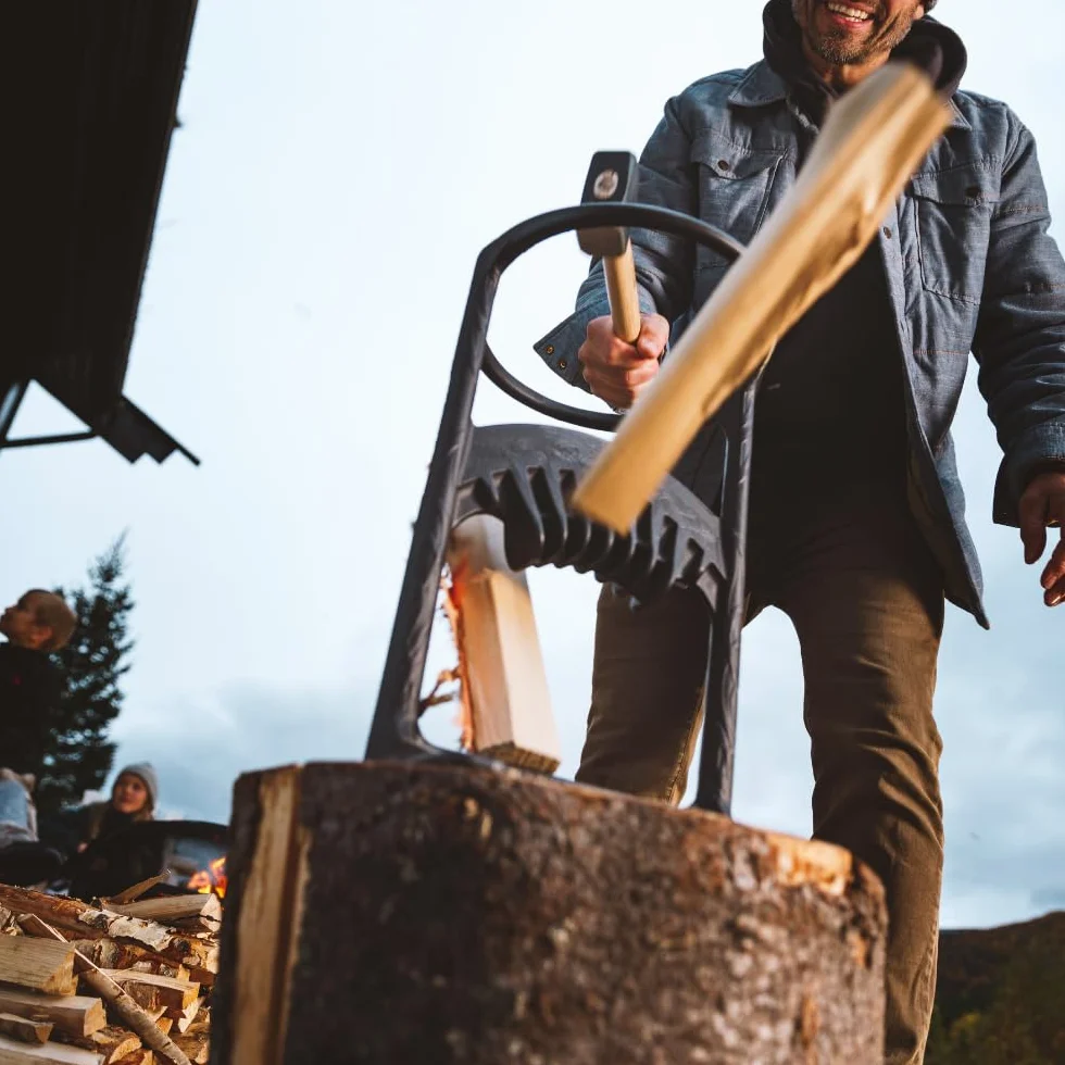 Kindling Cracker King Firewood Splitter With Hammer, Cover & Firelighters