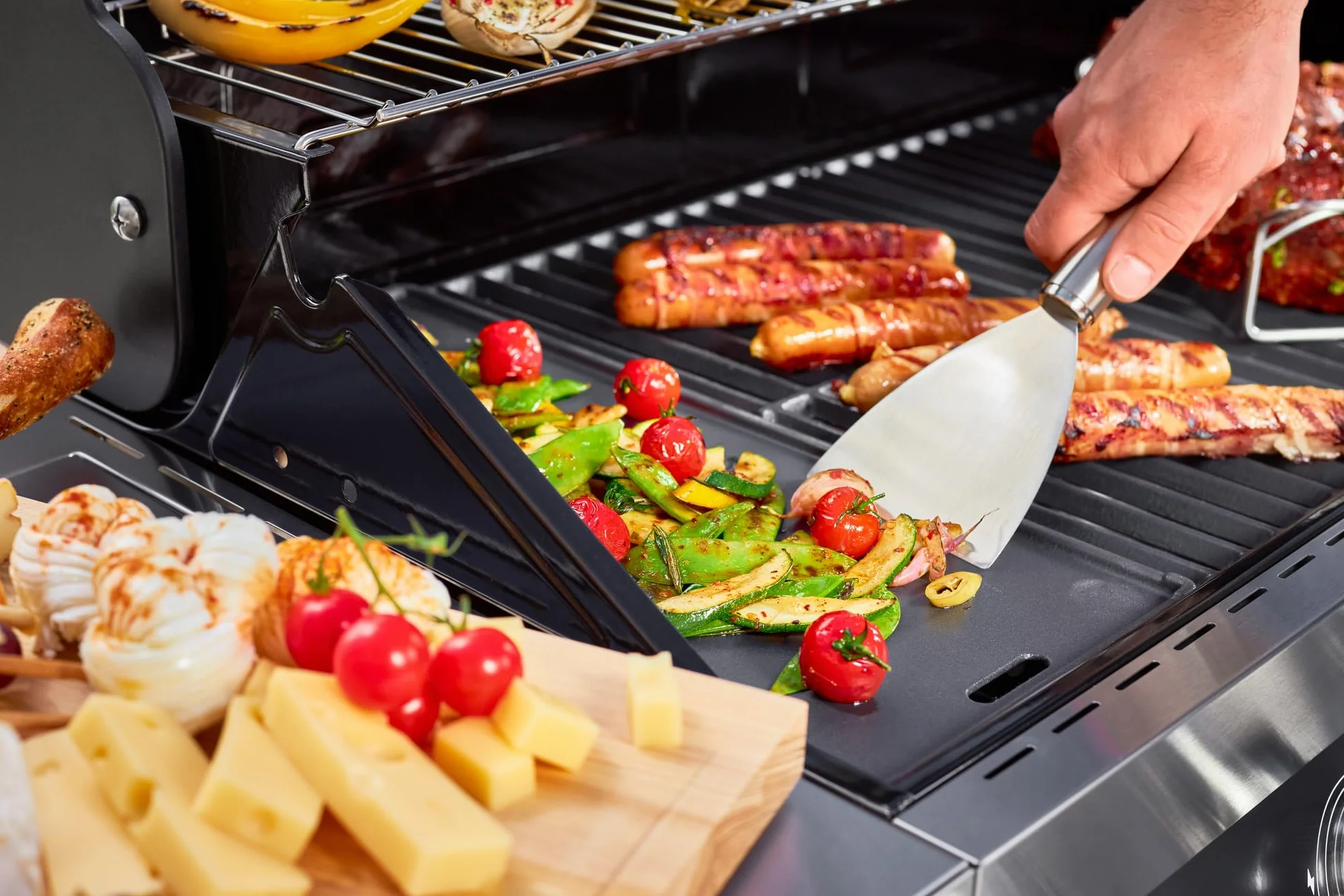 RÖSLE Szpatułka do grilla, wysokiej jakości szpatułka do obracania mięsa i czyszczenia płyt grillowych, stal nierdzewna, nadaje się do mycia w zmywarce