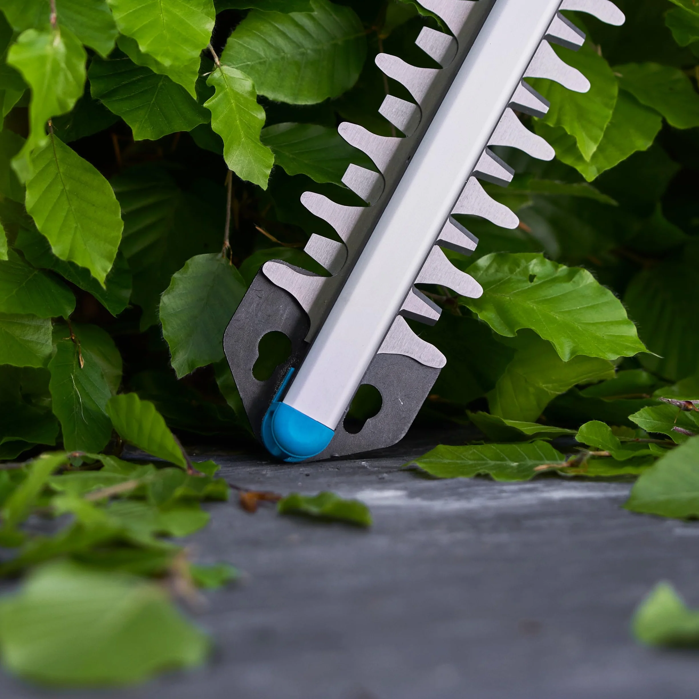 Gardena EasyCut 45/18V Akumulatorowe nożyce do żywopłotu bez akumulatora