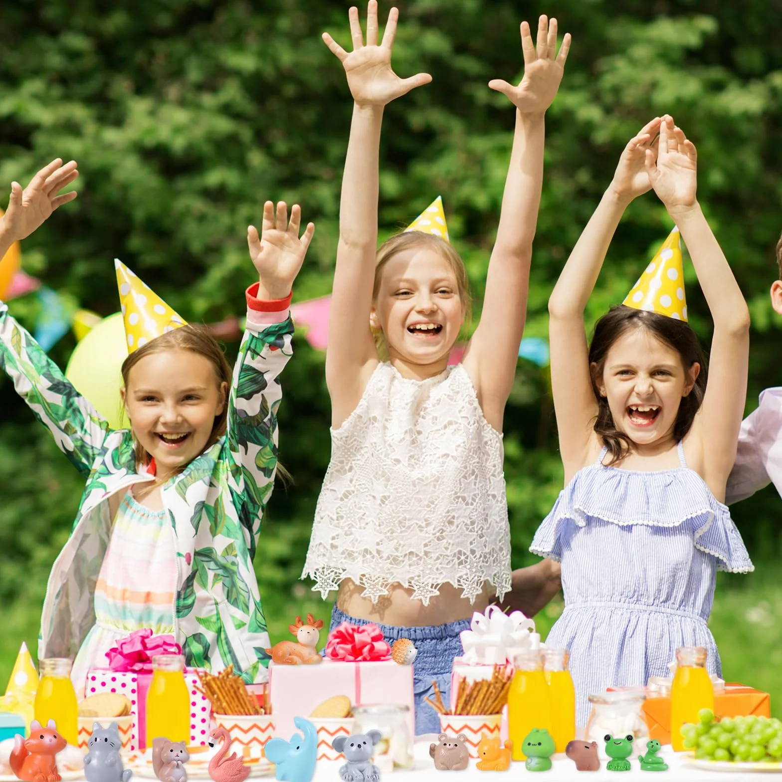 XREE 50 sztuk mini figurek zwierząt z żywicy, małe zwierzęta, wielokolorowe figurki z żywicy syntetycznej, mini kaczki, koty, świnie, łabędzie, do ogrodu wróżek, miniaturowych krajobrazów, domku dla