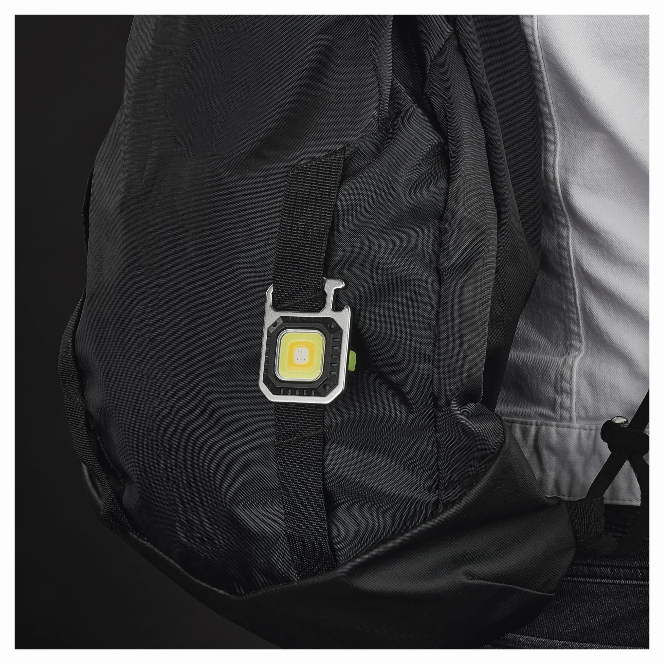 EMOS Mini Lampa Robocza LED z 7 Trybami Świecenia - Do Plecaka, Wielokrotnego Ładowania, Wodoszczelna, z Magnesem/Stojakiem/Klipsem, Odporna Na Uderzenia