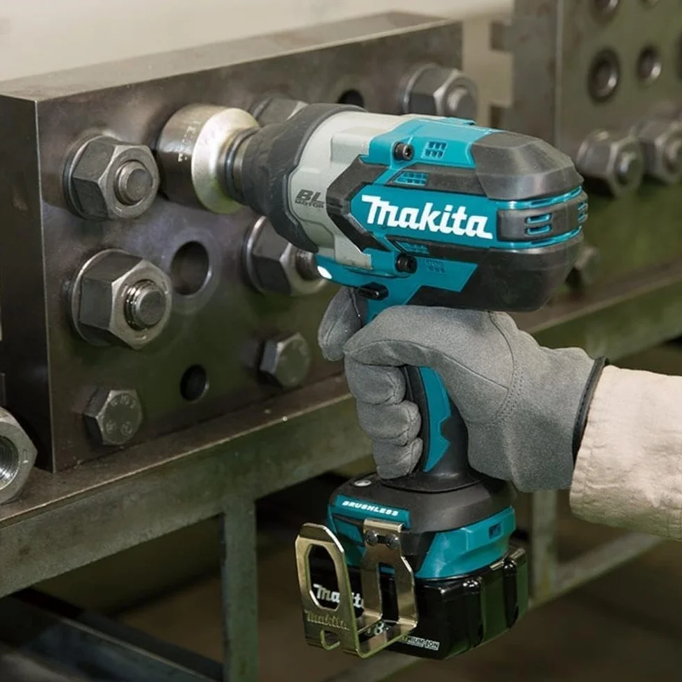 Makita Lxt DTW1001 Akumulatorowa Wkrętarka Udarowa, Niebieski/Czarny, z 2 x akumulatorem 5,0 Ah