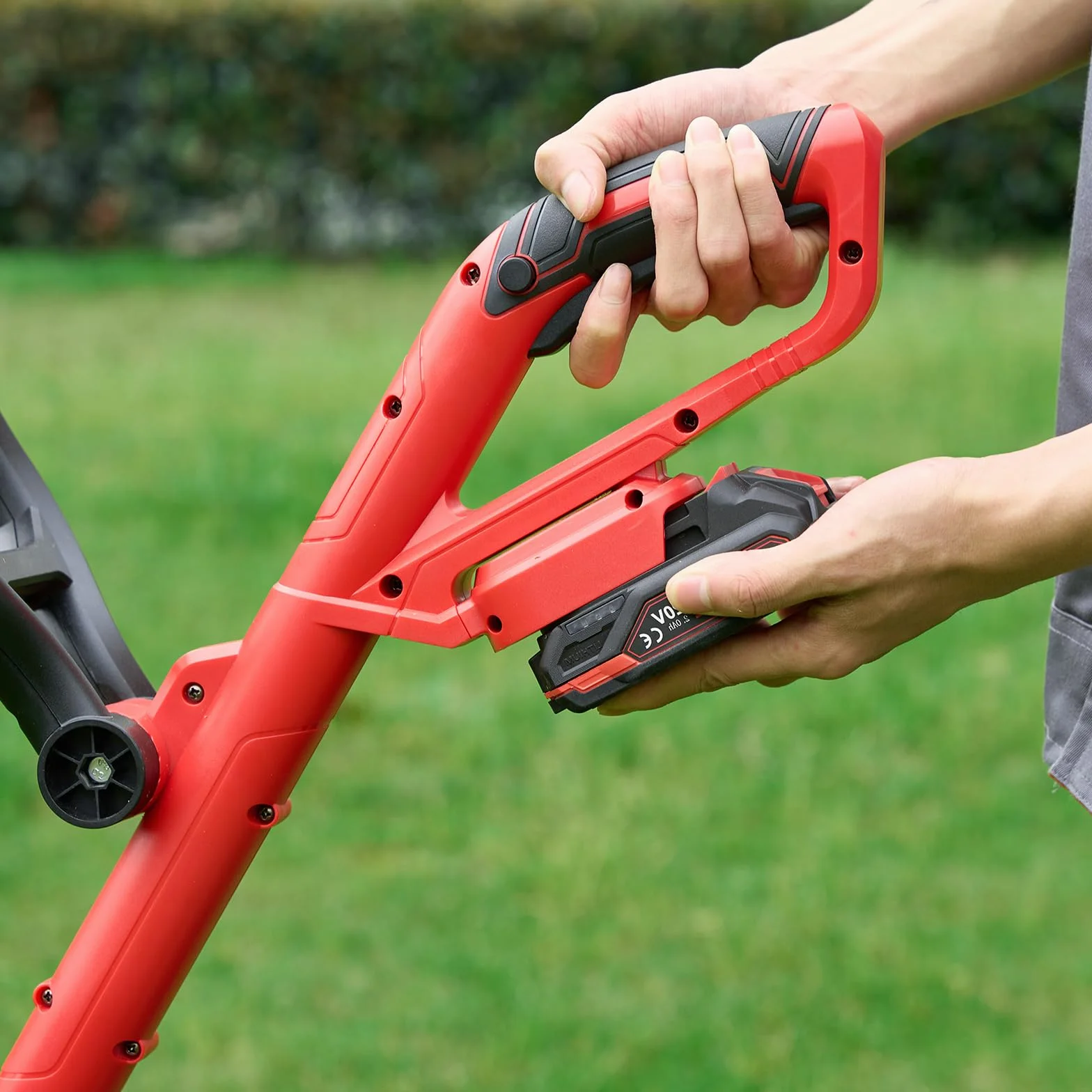TEENO Bezprzewodowy trymer Rotofil 20 V 30 cm akumulatorowy do trawy 1x2 Ah z szybką ładowarką i uchwytem teleskopowym