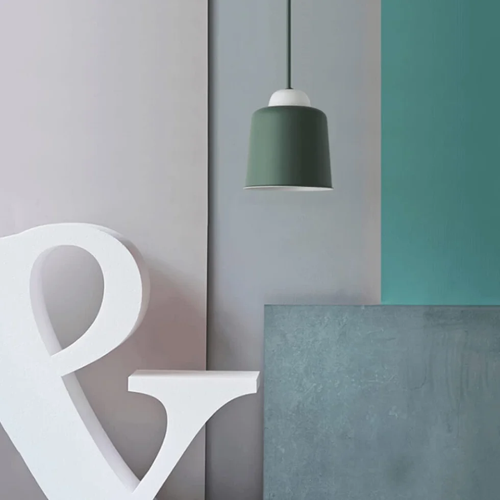 Nowoczesna minimalistyczna żelazna lampa wisząca, 9,4-calowa oprawa wisząca z osłoną garnka, kolorowy abażur Lampa wisząca do oświetlenia wewnętrznego, żyrandol sufitowy do restauracji, salon