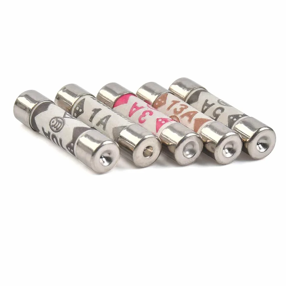 Zestaw bezpieczników QitinDasen 3 wartości 16 szt. BS1362, 25 X 6,3 mm Ceramiczna tuba kasety bezpieczników, 240V Wtyczka bezpiecznika domowego (3A / 5A / 13A)