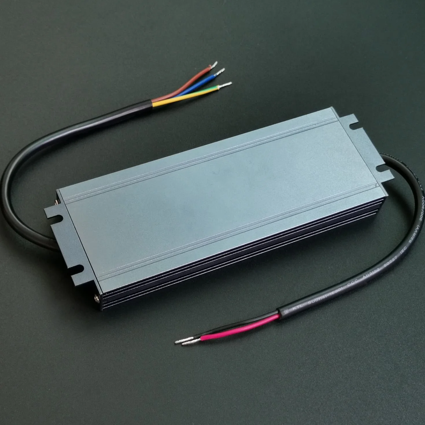 Zasilacz LED 24V 100W, Transformator Wodoodporny IP67 230V na 24V do taśm LED, Lampki, Kamery monitoringu na zewnątrz, 24VDC 0-4,2A