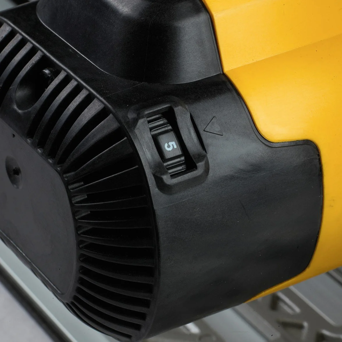 DEWALT Skuteczny Piła incisión 1.300w - 55mm prof. - ø165mm z walizka tstak vi dla profesjonalistów i majsterkowiczów do pracy profesjonalnej 1.300w 55mm