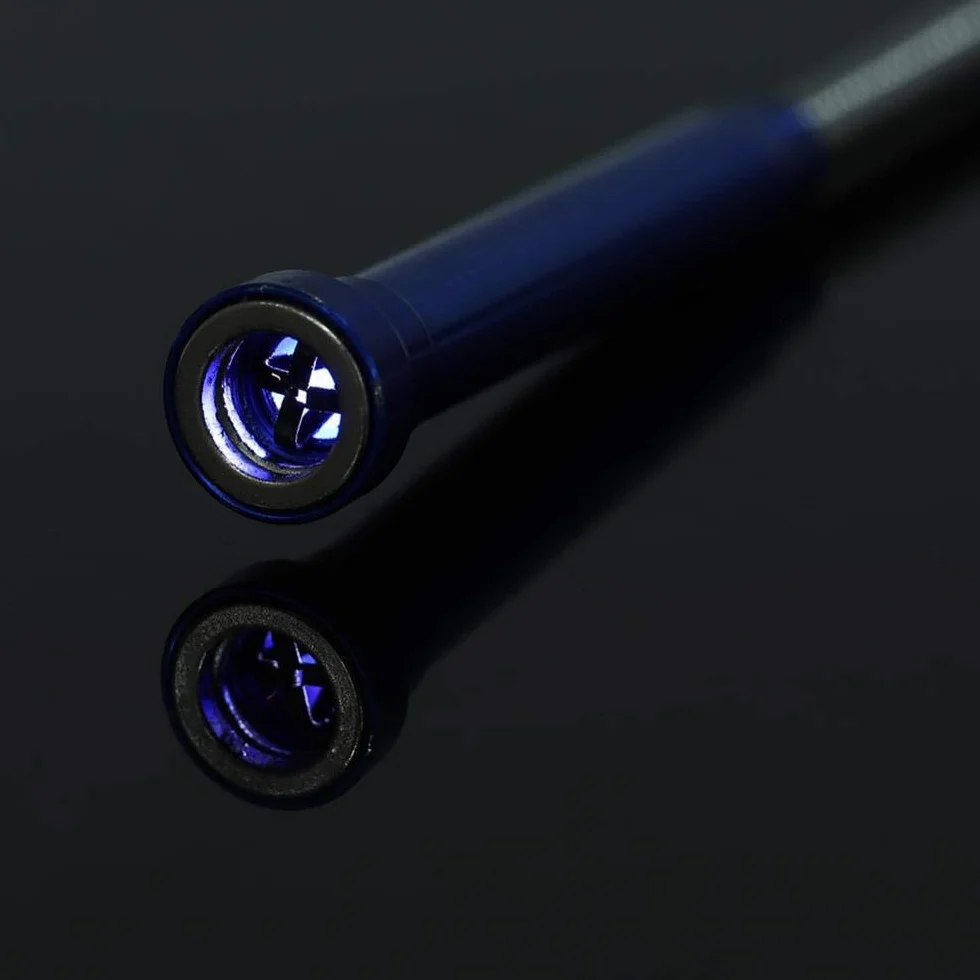 Czterostronowy wytrych, stop LED 4 pazury wałek uniwersalny magnetyczny oświetlenie wielofunkcyjne narzędzie zbieranie pazur rodzaj zbieraczy śmieci pazur magnetyczny gięty wąż reacher pickup